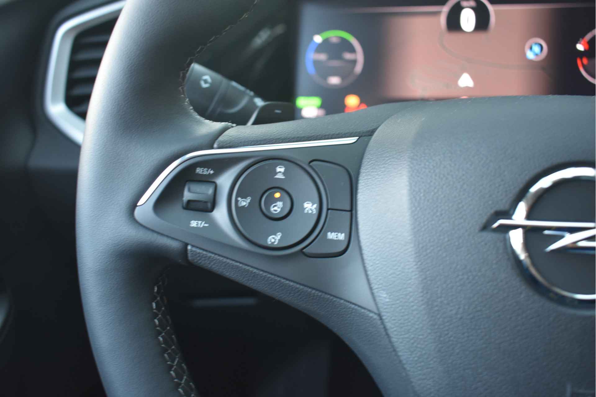 Opel Grandland 1.6 Turbo Hybrid Level 3 225pk | DEMO-DEAL! | LED-Pixel | Alcantara | Comfortstoelen | Stoelverwarming | Camera | Adaptive Cruis - 17/47