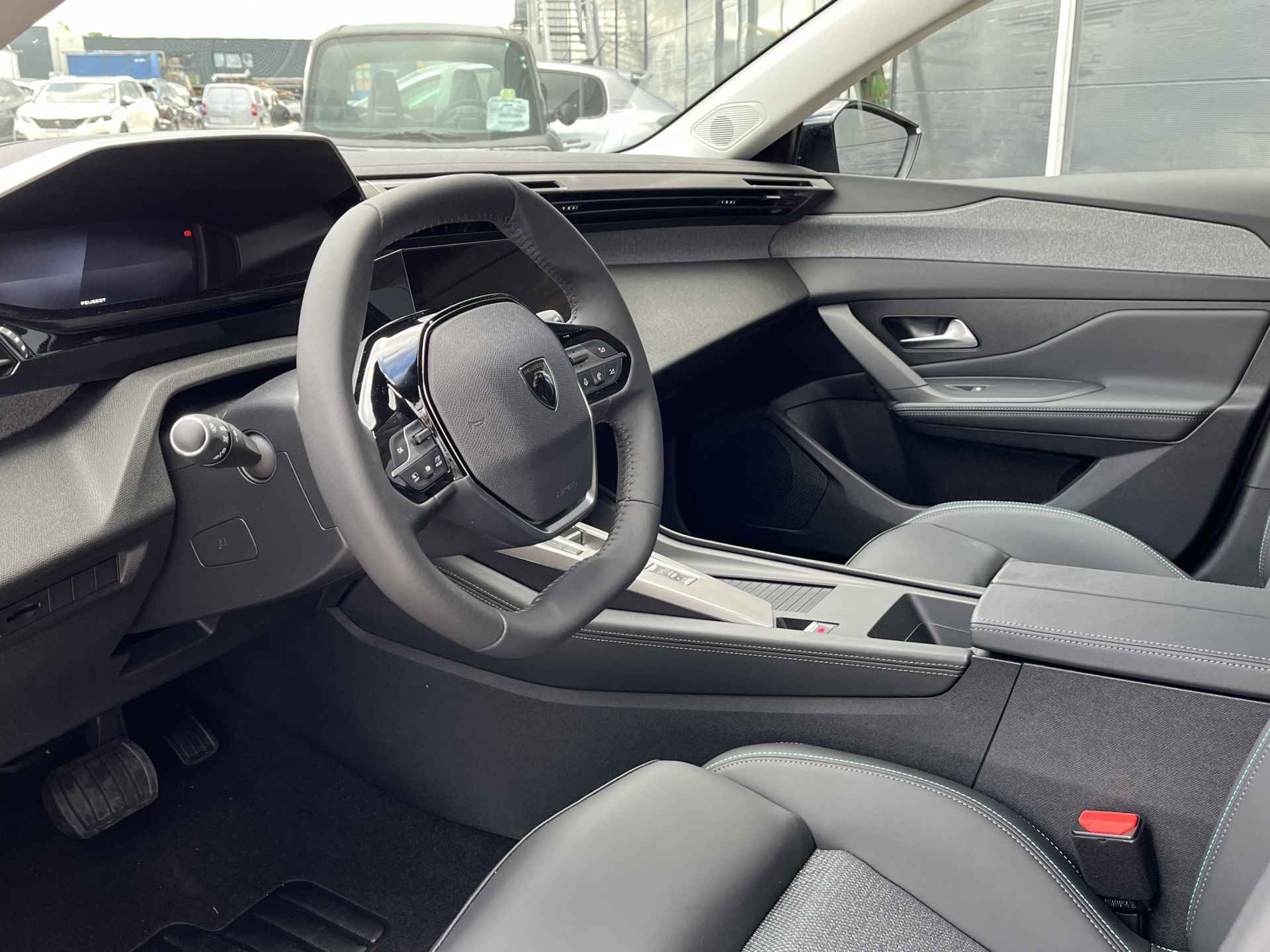 Peugeot 308 SW 1.2 Hybrid 136 e-DCS6 Allure | Stoelverwarming | Navigatie | Keyless | Comfortstoel - 6/32