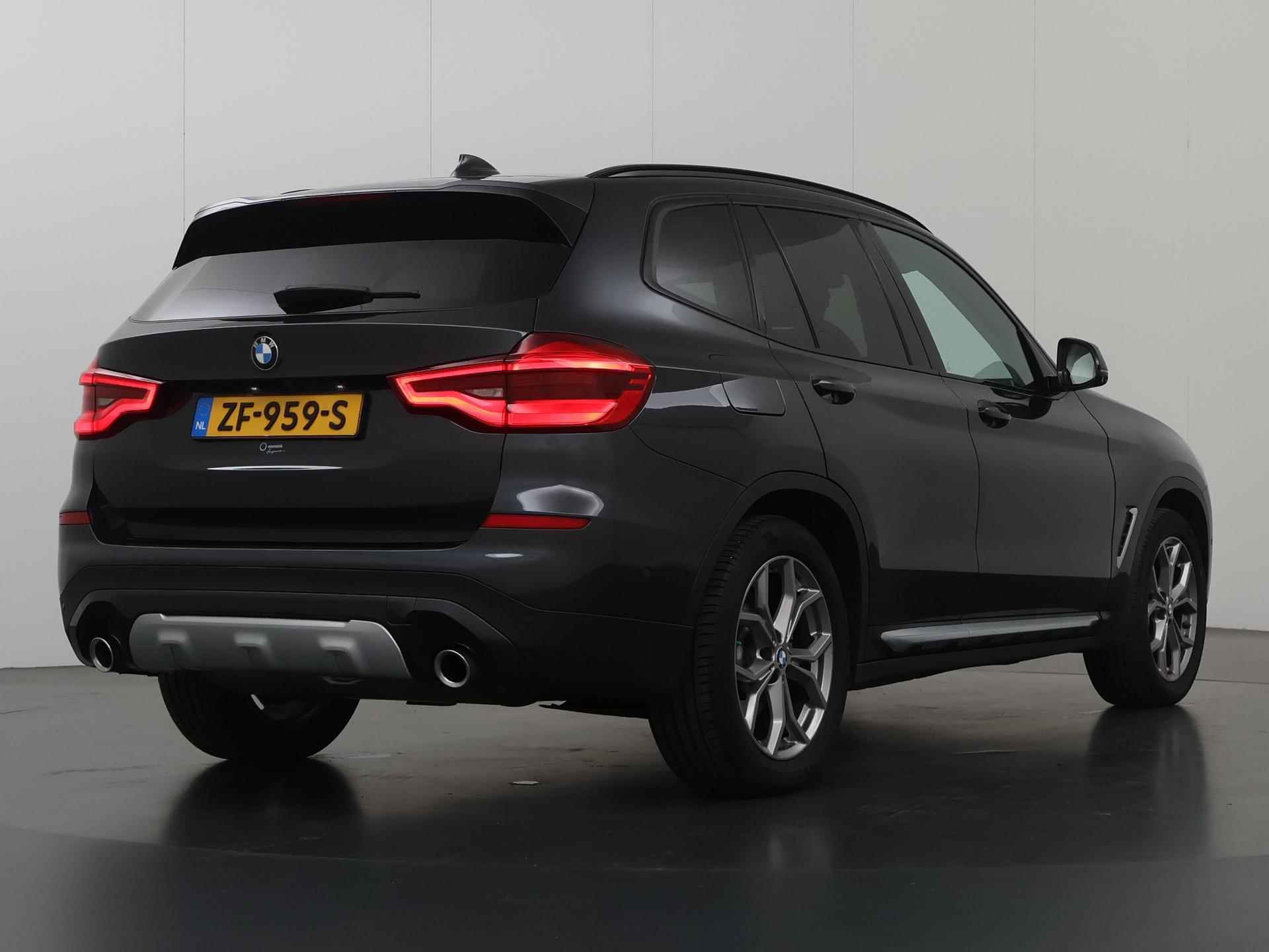 BMW X3 xDrive30i High Executive | Adaptief Onderstel | Trekhaak | Harman/Kardon | Panoramadak | Keyless go | Cruise Control Adaptief | Stoelverwarming | Navigatie | Lederen Sportstoelen met Memory | - 3/46