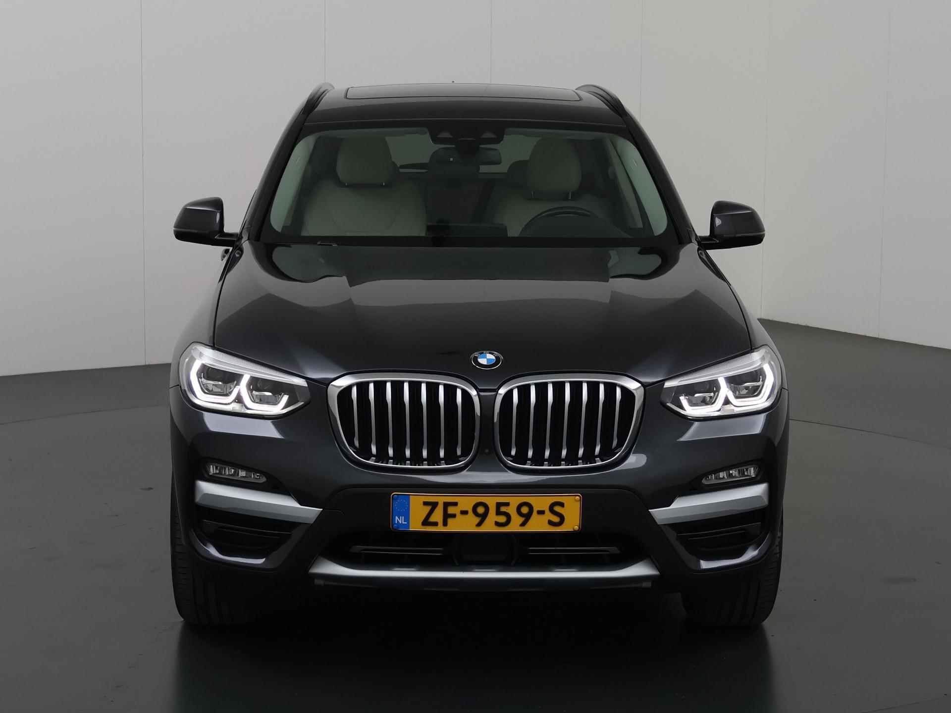 BMW X3 xDrive30i High Executive | Adaptief Onderstel | Trekhaak | Harman/Kardon | Panoramadak | Keyless go | Cruise Control Adaptief | Stoelverwarming | Navigatie | Lederen Sportstoelen met Memory | - 4/46