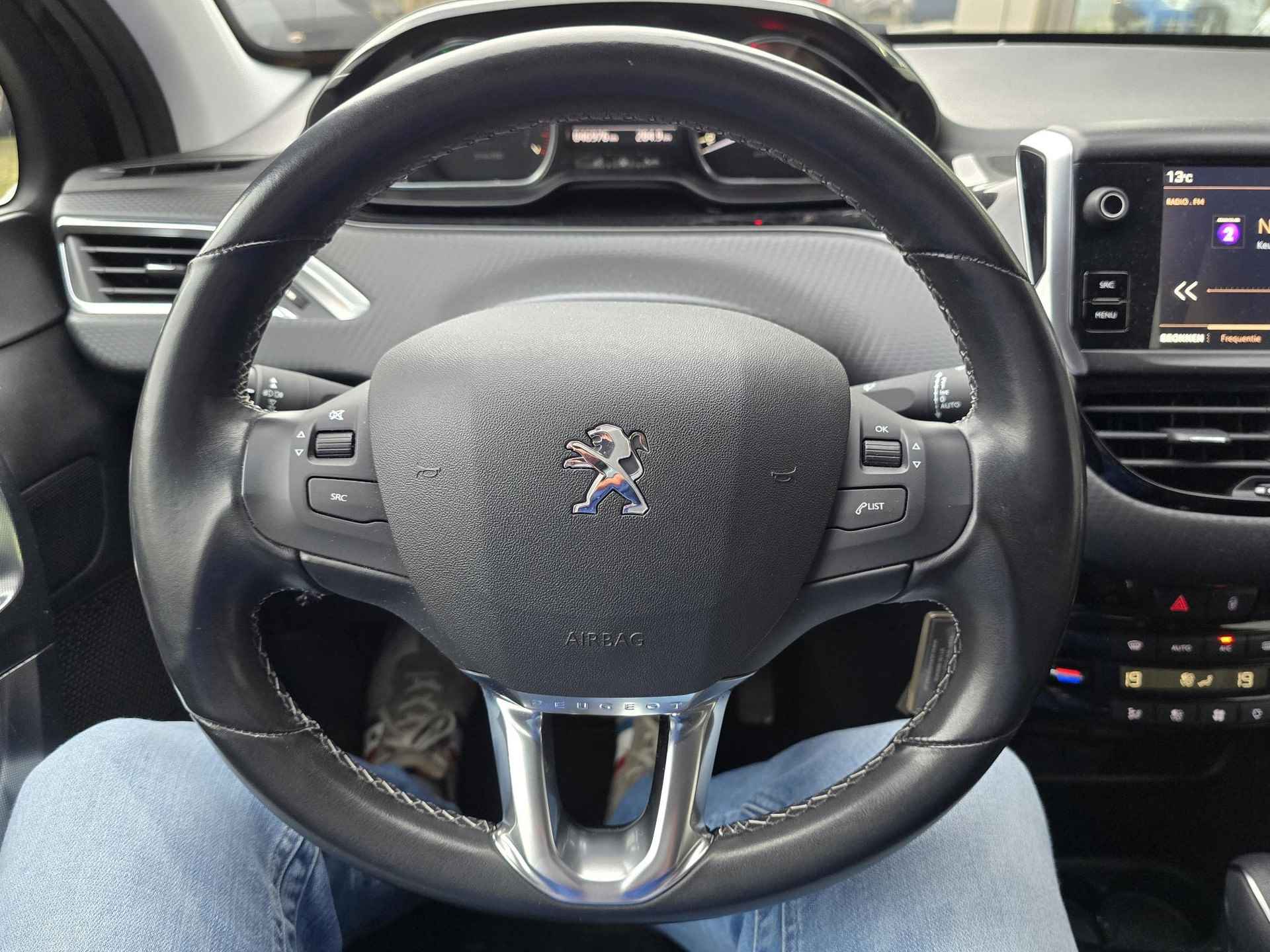 Peugeot 2008 1.2 PureTech Allure Automaat - 10/28