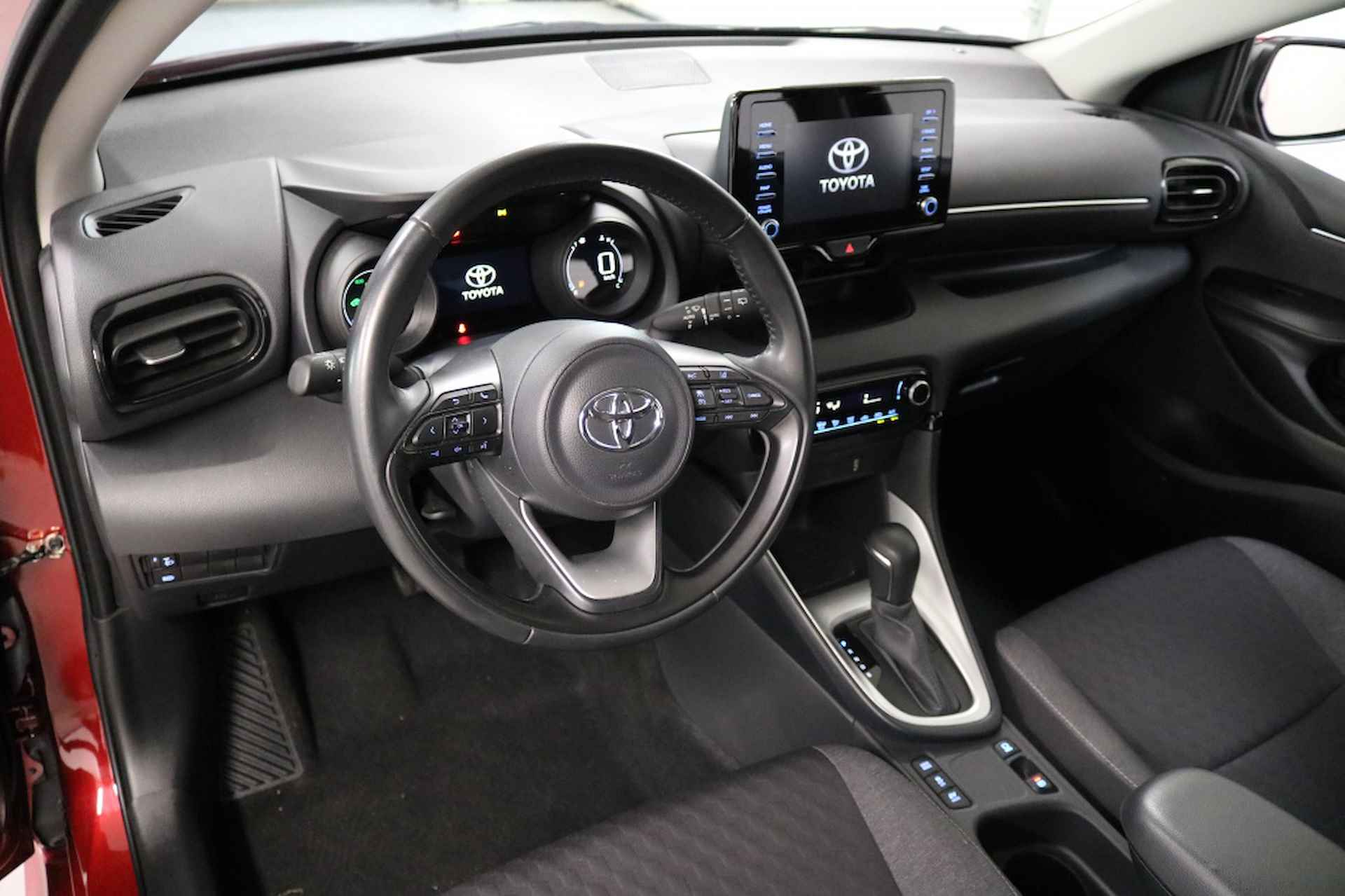 Toyota Yaris 1.5 Hyb. Dynamic | Full-map Navigatie - 6/33