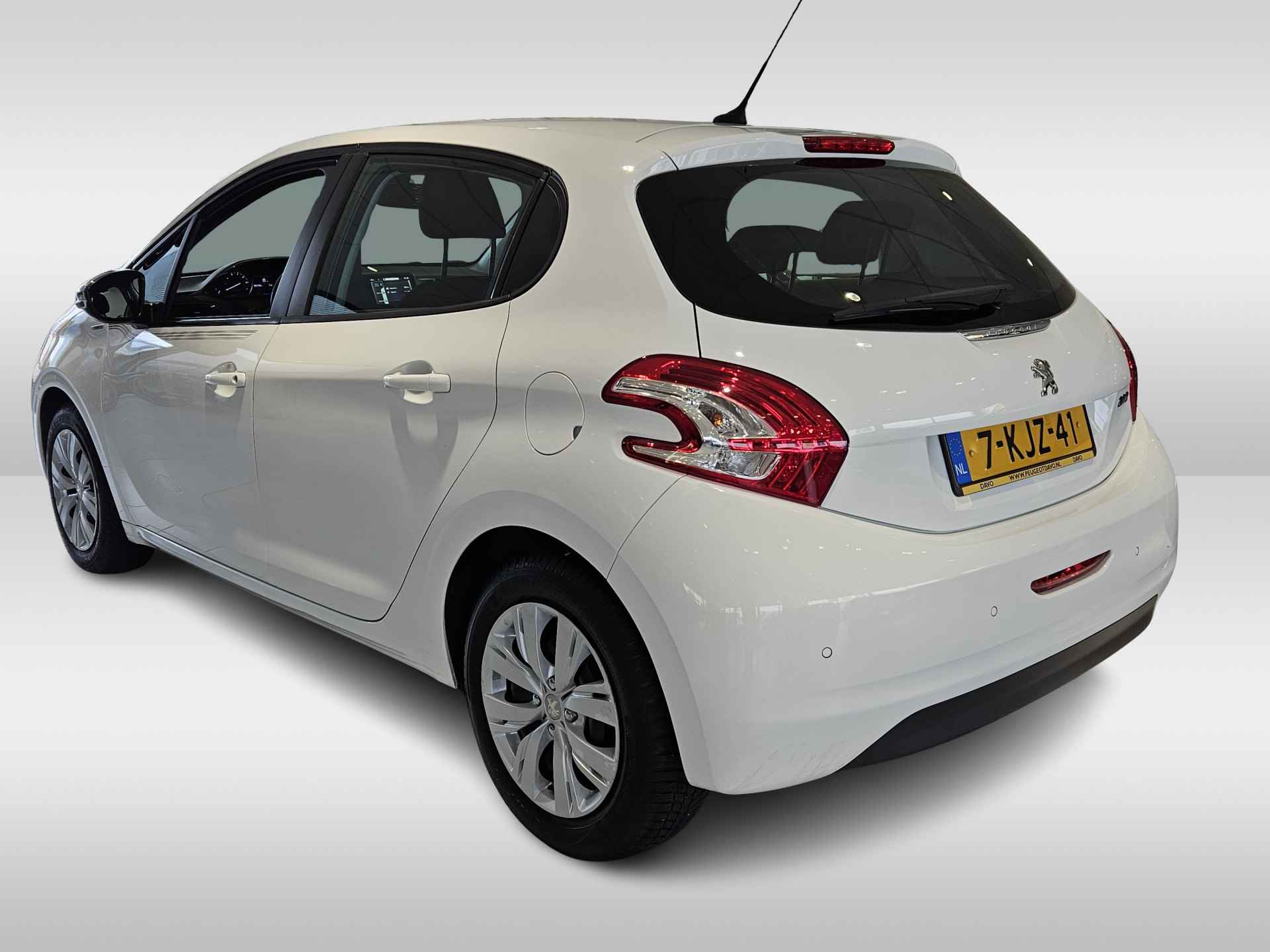 Peugeot 208 1.2 VTi Urban Soul | Navigatie | Climate Control | Cruise Control | Parkeersensoren | Dealer Onderhouden !! - 5/40