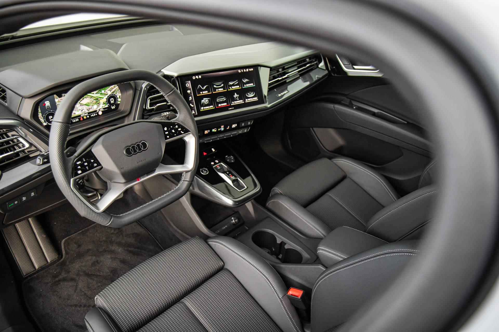 Audi Q4 e-tron 45 286pk S Edition 82kWh | Stoel-/Stuurverwarming | 20" Velgen - 4/50