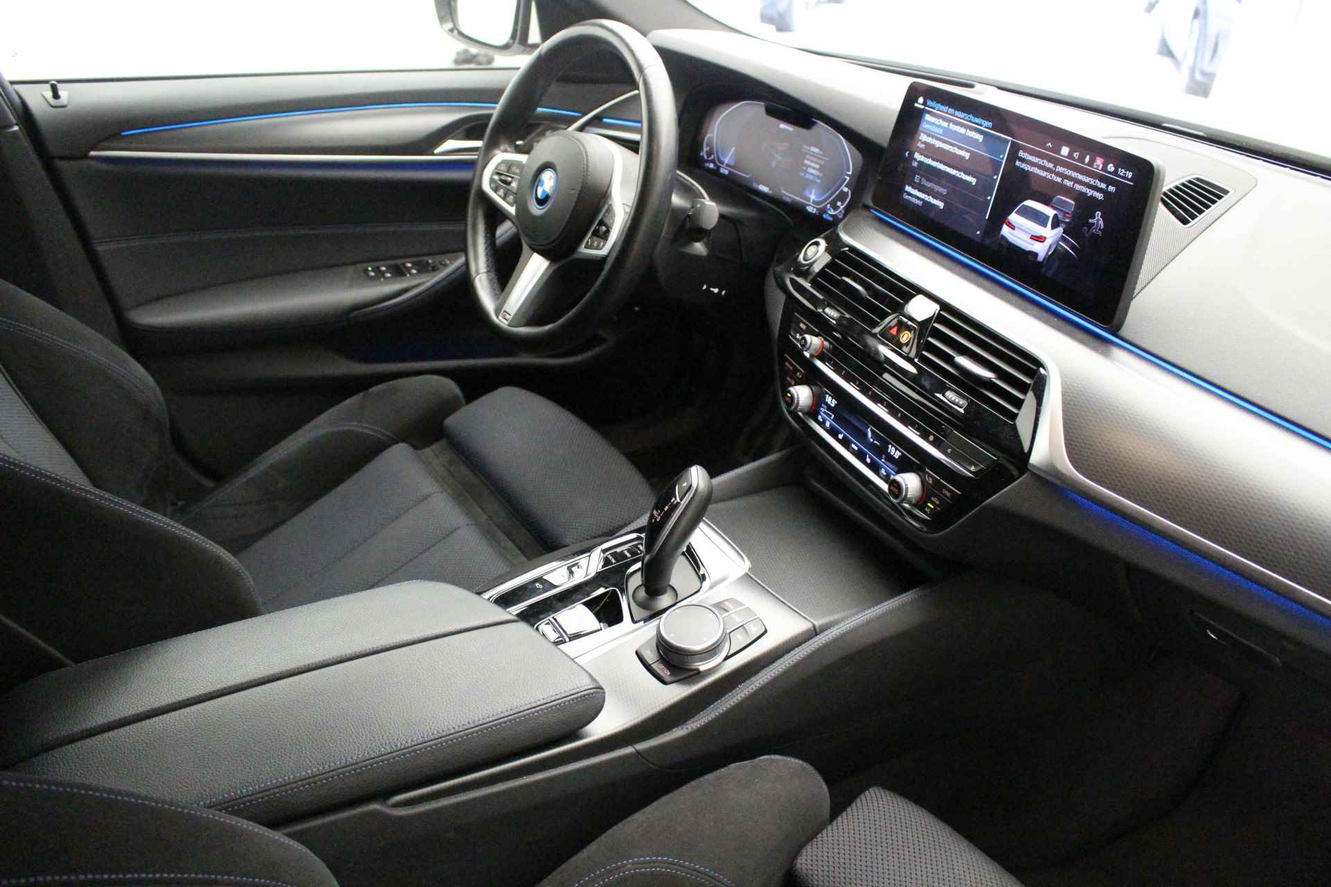 BMW 5 Serie 530e M-Sport | Zwarte Nieren | Privacy Glass | Driving Assistant Professional | Head-Up - 22/30