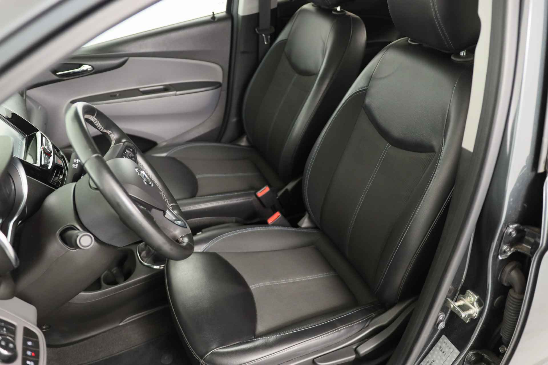 Opel KARL 1.0 ecoFLEX Innovation | Dealer Onderhouden! | Navi By App | Clima | Parkeersensoren | Cruise | Half Leder | Lichtmetalen velgen - 15/34