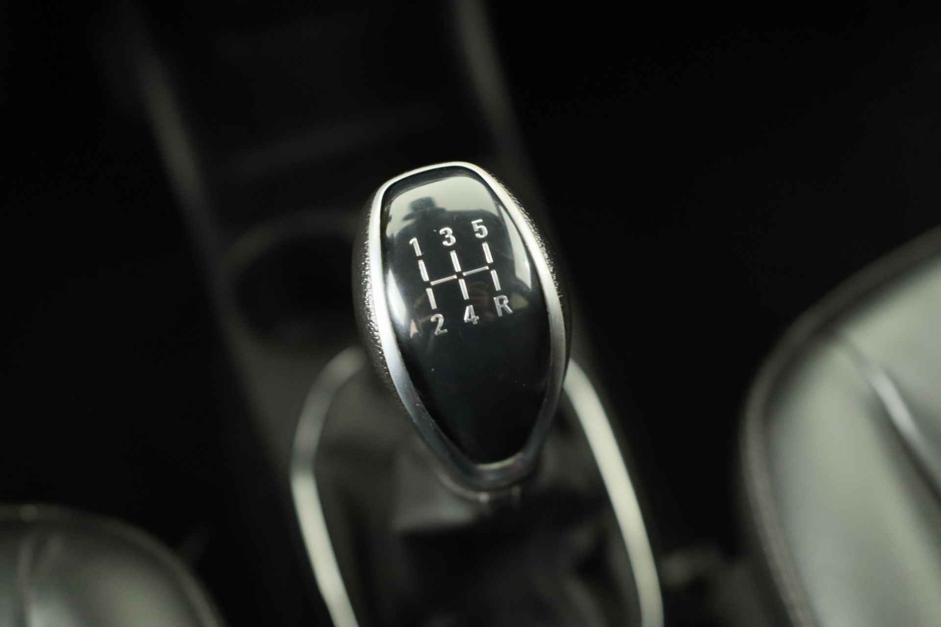 Opel KARL 1.0 ecoFLEX Innovation | Dealer Onderhouden! | Navi By App | Clima | Parkeersensoren | Cruise | Half Leder | Lichtmetalen velgen - 27/34
