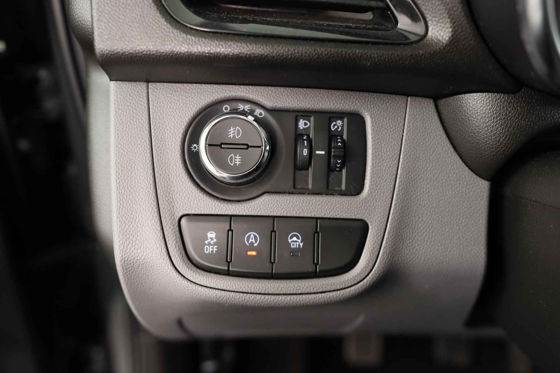 Opel KARL 1.0 ecoFLEX Innovation | Dealer Onderhouden! | Navi By App | Clima | Parkeersensoren | Cruise | Half Leder | Lichtmetalen velgen - 32/34