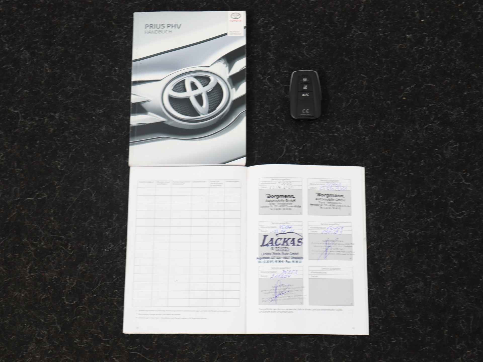 Toyota Prius 1.8 Plug-in Executive Limited - 12/45