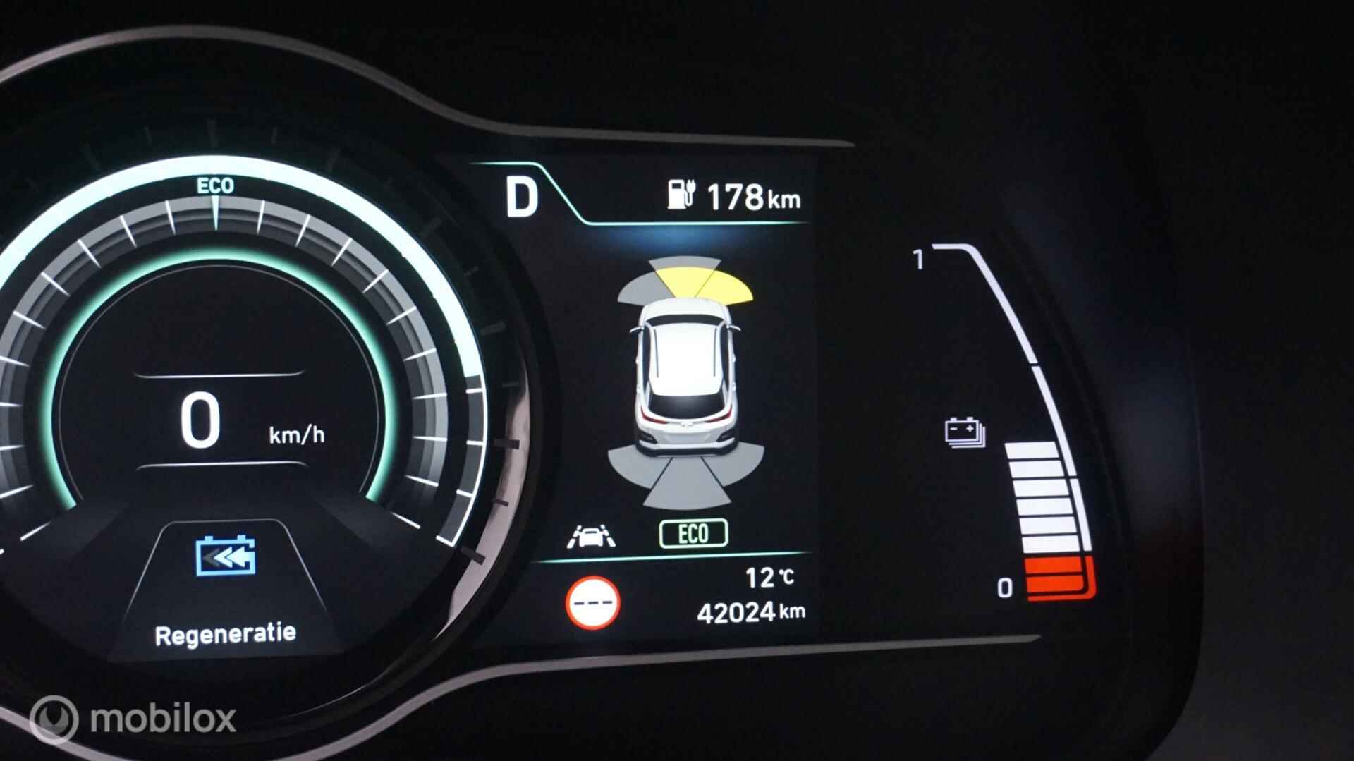 Hyundai Kona EV Premium 64 kWh Afn.Trekhaak | Leder | Elektr. Stoelverst. | Navi | Adapt. Cruise Control - 17/38