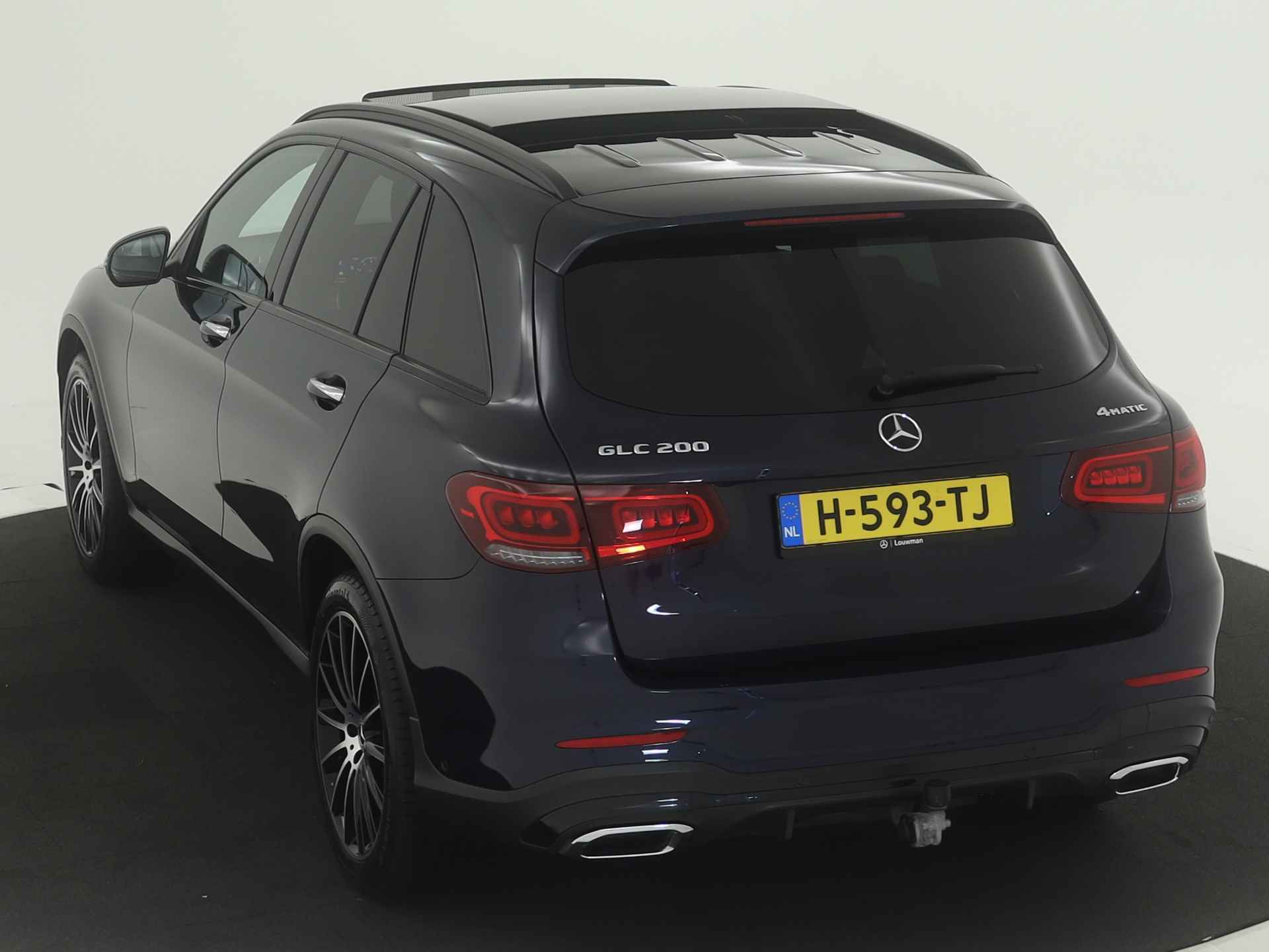 Mercedes-Benz GLC 200 4MATIC Premium Plus AMG | Panoramadak | Burmester | Memory Stoelen | 360 Camera | Trekhaak | Multibeam LED | incl. 24 maanden MB Certified garantie voor Europa. - 24/40