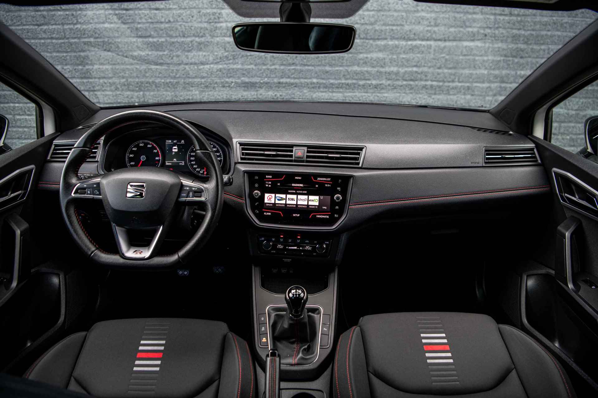 SEAT Ibiza 1.0 TSi 95 pk FR Business Intense | Camera | Navigatie | Parkeersensoren - 4/43