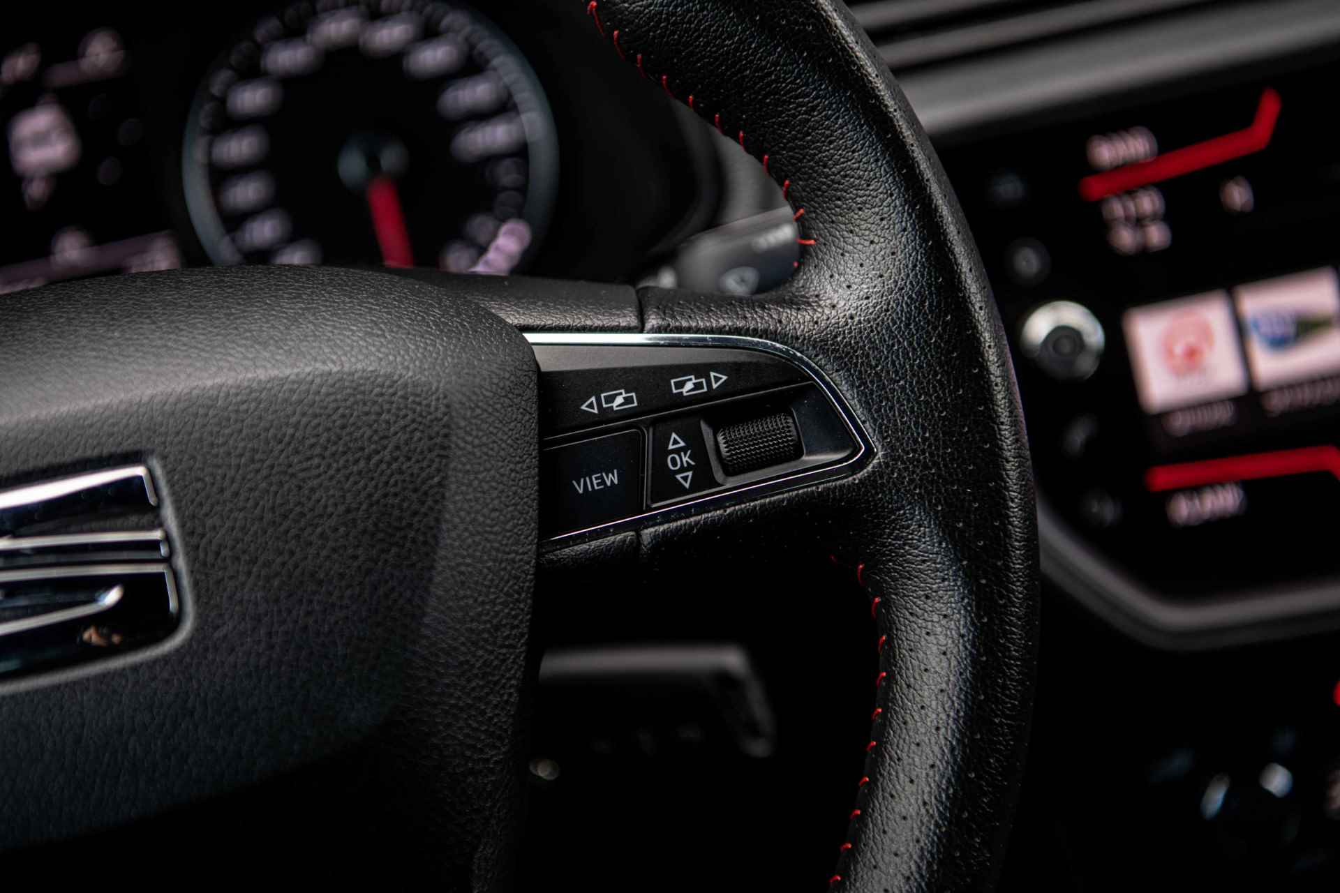 SEAT Ibiza 1.0 TSi 95 pk FR Business Intense | Camera | Navigatie | Parkeersensoren - 14/43