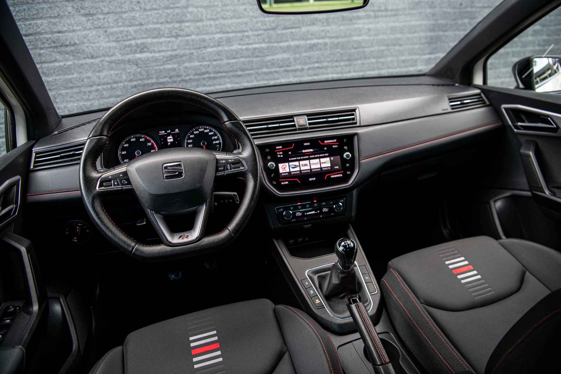 SEAT Ibiza 1.0 TSi 95 pk FR Business Intense | Camera | Navigatie | Parkeersensoren - 19/43