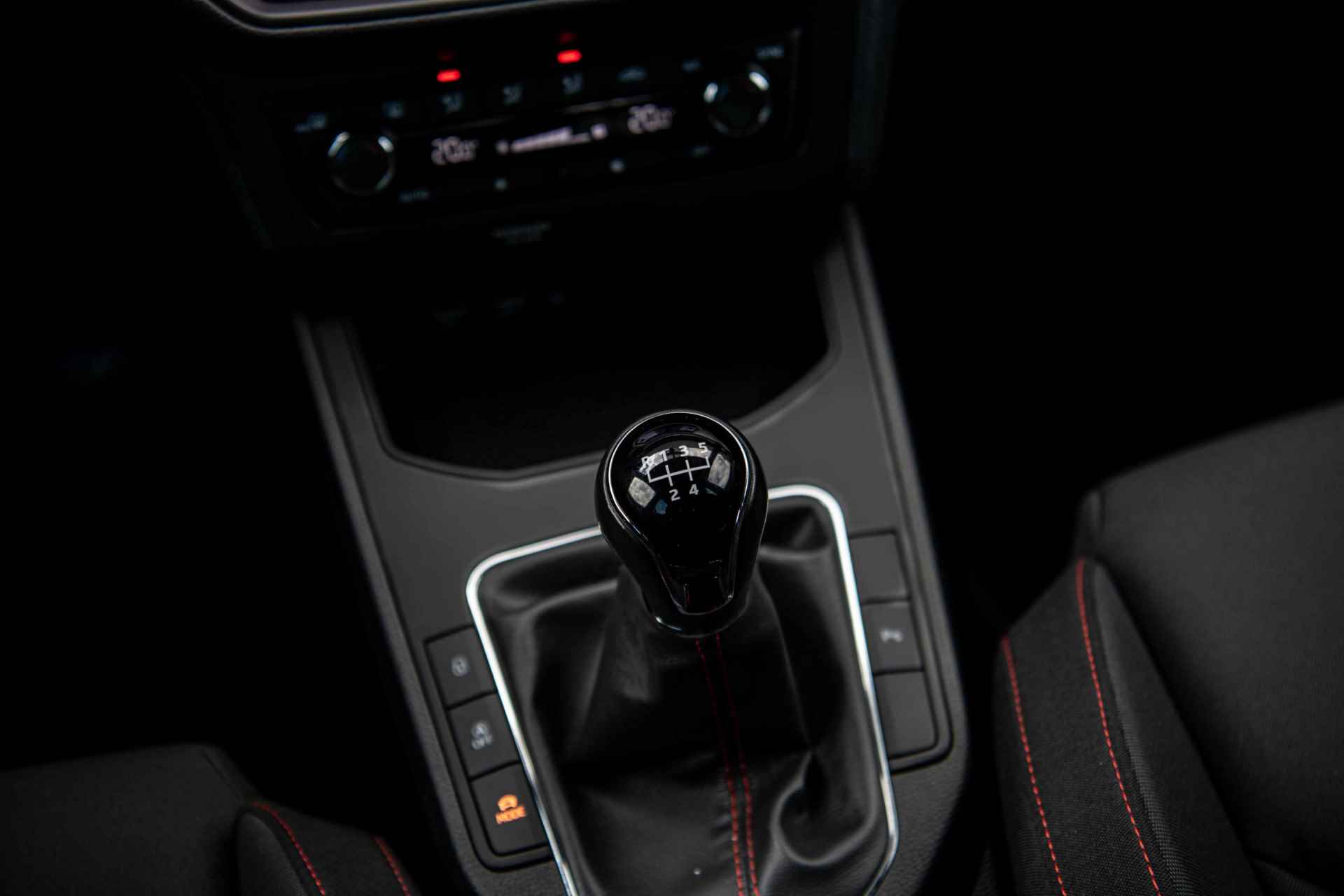 SEAT Ibiza 1.0 TSi 95 pk FR Business Intense | Camera | Navigatie | Parkeersensoren - 21/43