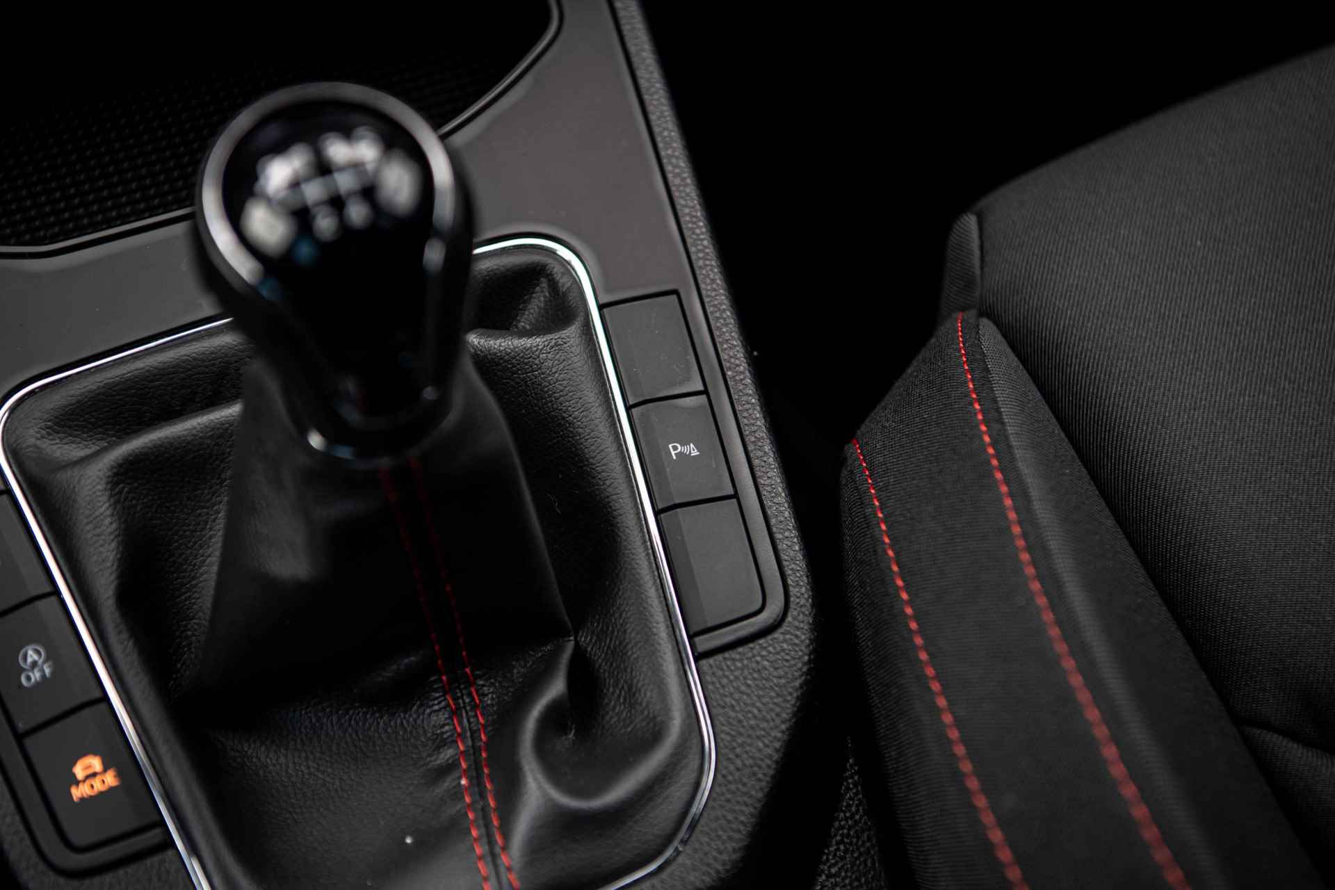 SEAT Ibiza 1.0 TSi 95 pk FR Business Intense | Camera | Navigatie | Parkeersensoren - 23/43