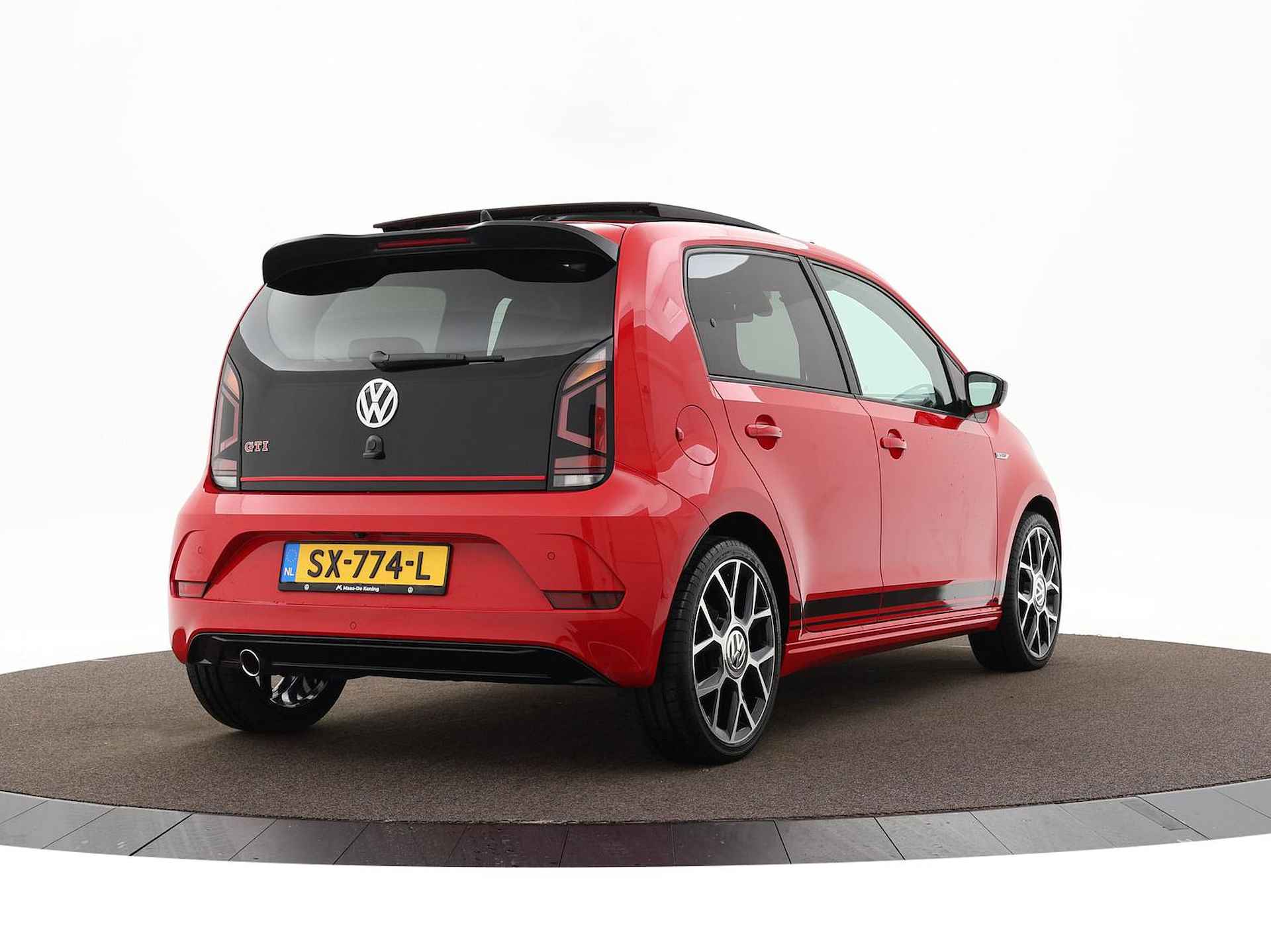 Volkswagen Up! 1.0 TSI 115pk GTI · Panoramadak · BEATS Audio · Camera · Clima · Stoelverwarming · 17'' · Cruise Control · Regen/lichtsensor · - 3/37