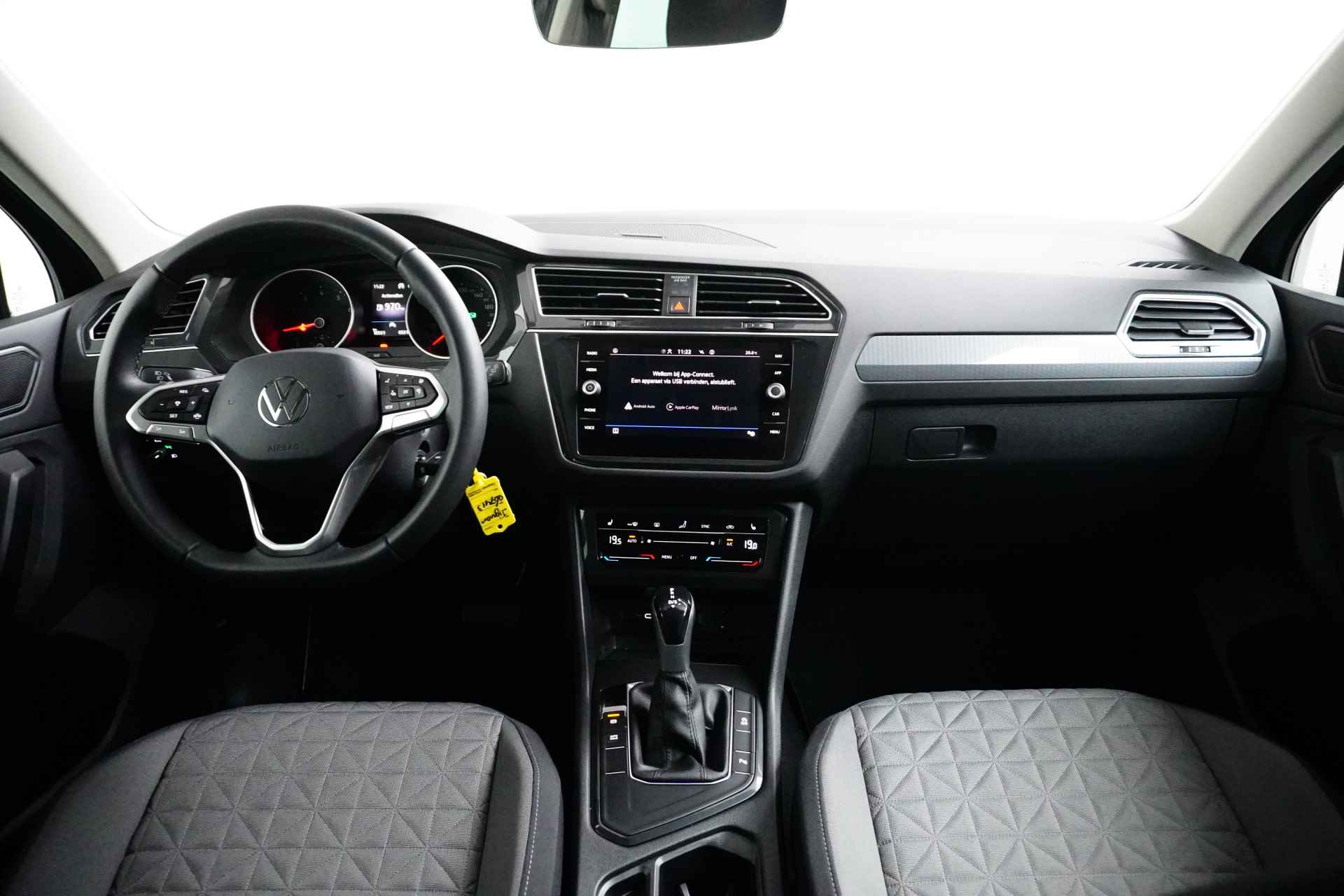 Volkswagen Tiguan 1.5 TSI 150PK DSG-7 Life | NAVI BY APP | CAMERA | STOEL + STUURVERW. - 10/26