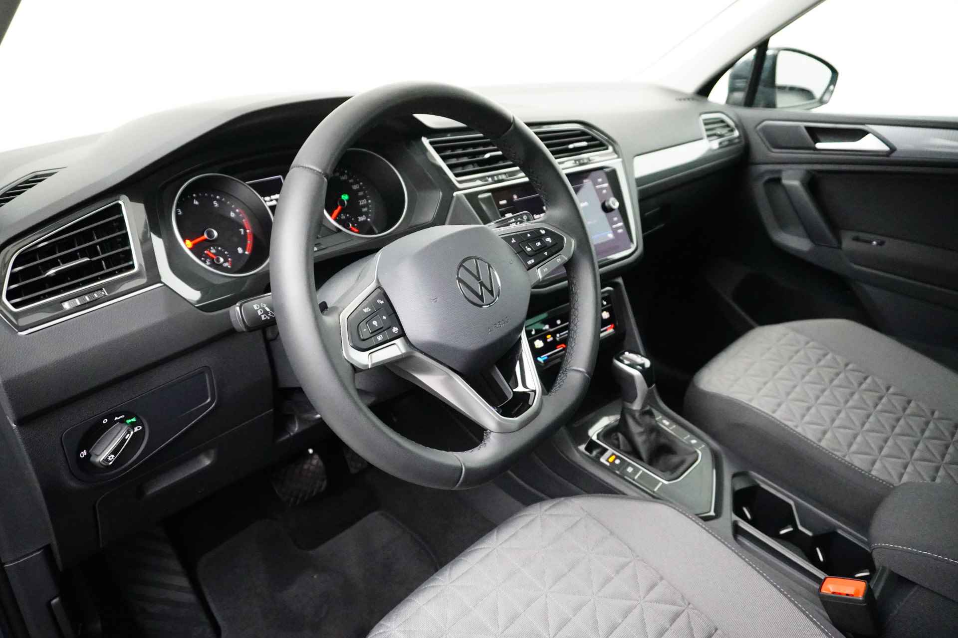 Volkswagen Tiguan 1.5 TSI 150PK DSG-7 Life | NAVI BY APP | CAMERA | STOEL + STUURVERW. - 15/26
