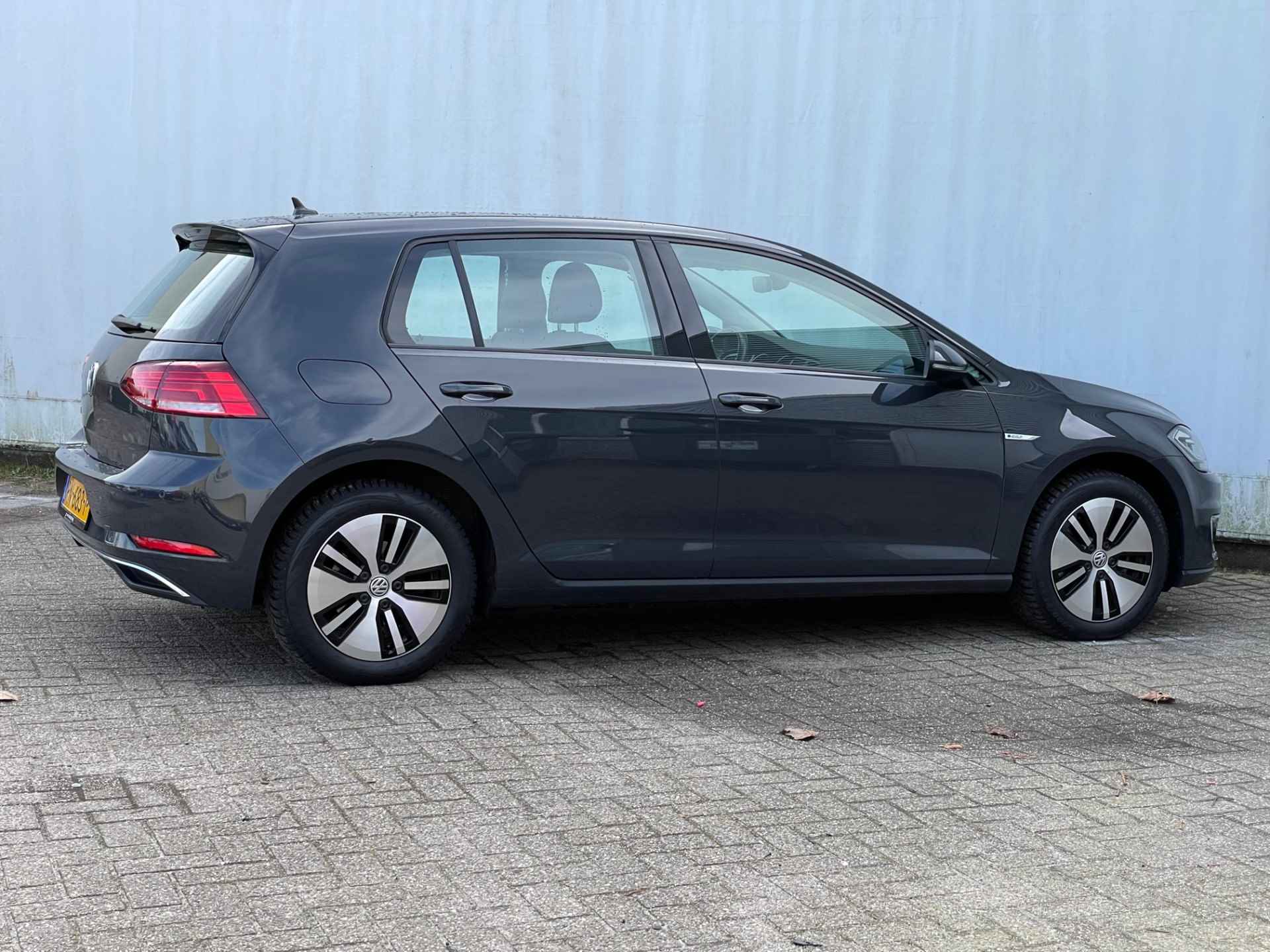 Volkswagen e-Golf e-Golf 36kWh Warmtepomp! / Navi / Carplay - 6/26