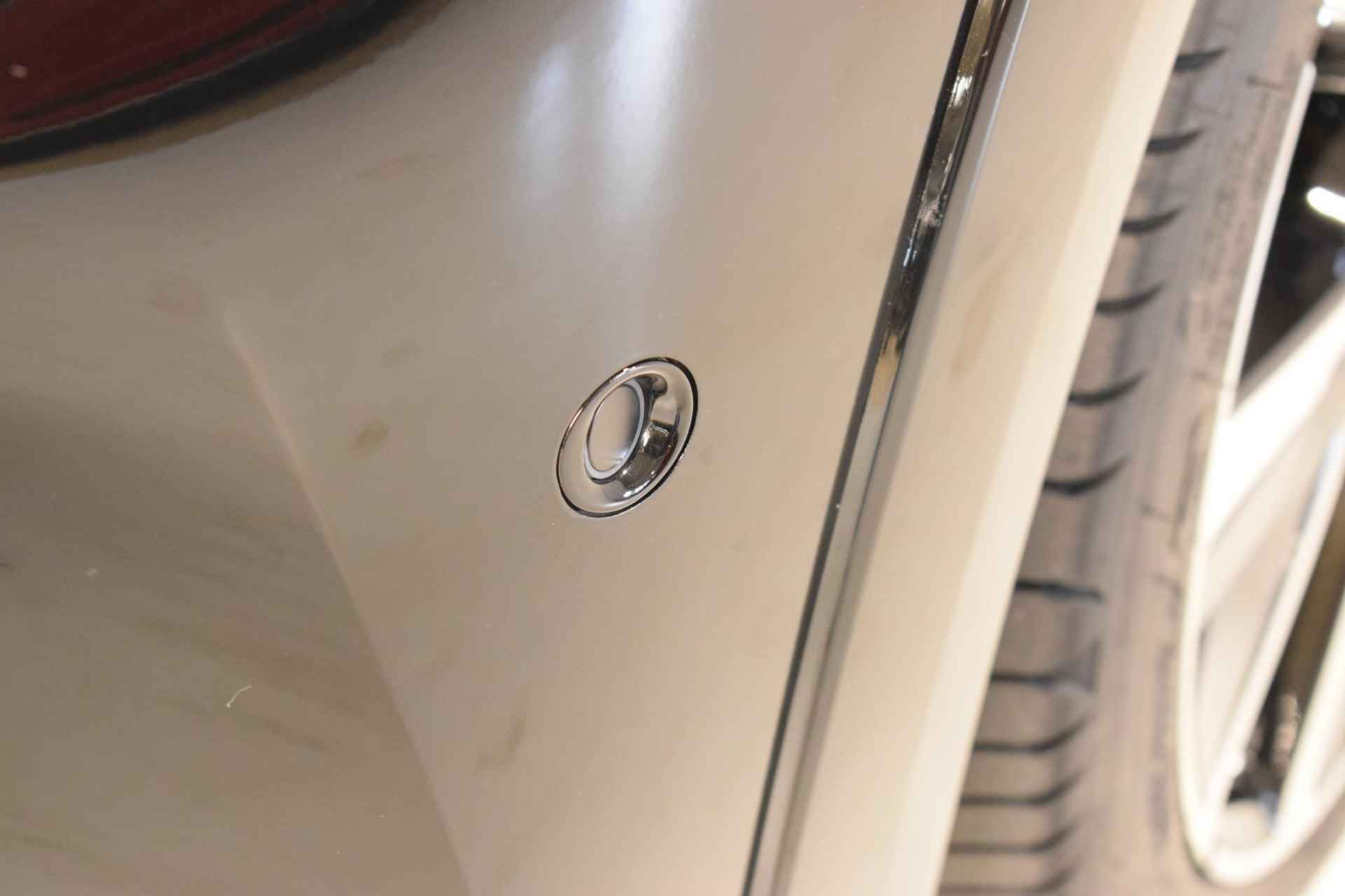 Peugeot 208 1.2 PureTech GT Pack | 360-Camera | Parkeersensoren | Dodehoek detectie | Navigatie | Apple Carplay/Android auto | Lane keep assist | USB-aansluiting | Automatische regen/licht sensor | - 6/48