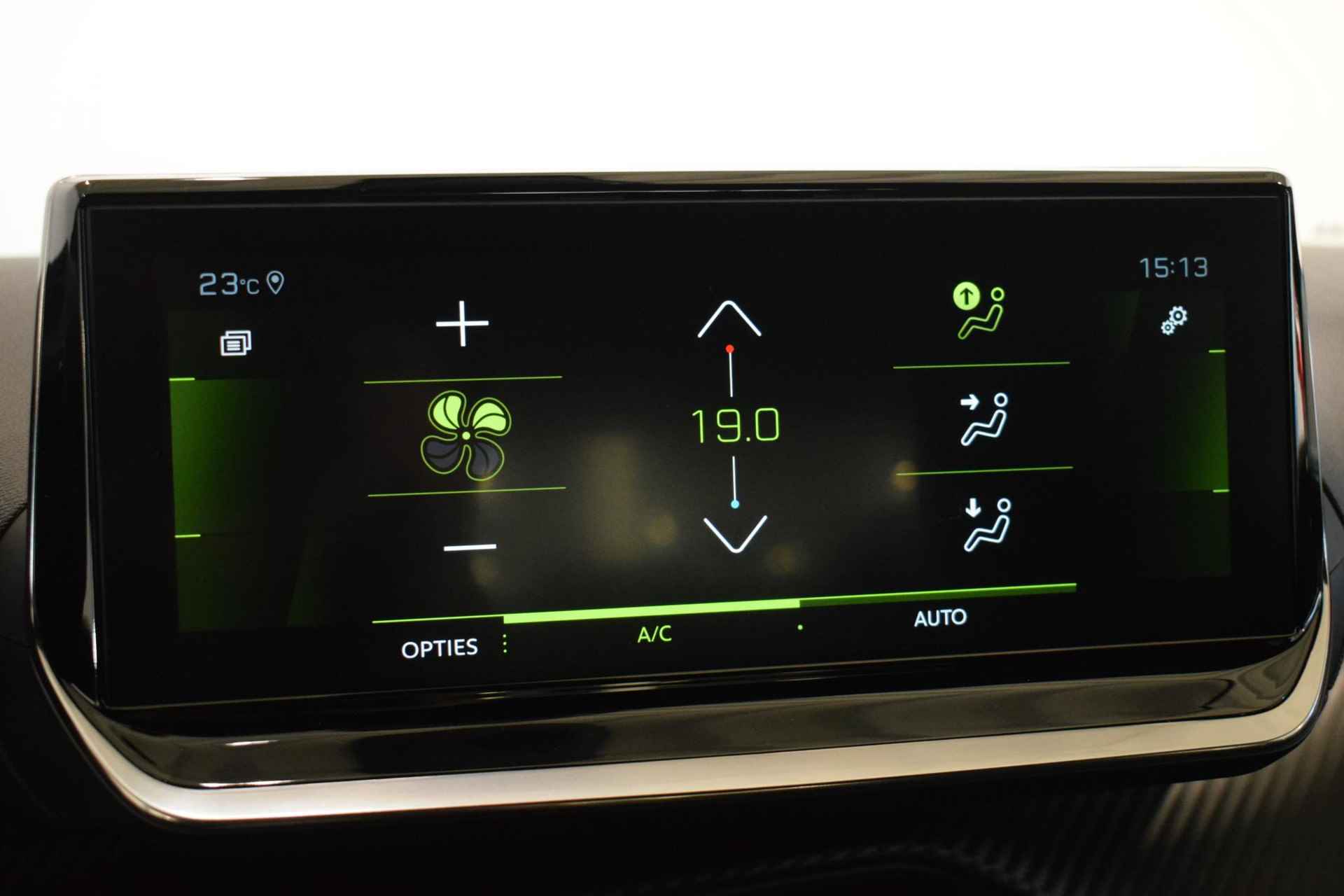 Peugeot 208 1.2 PureTech GT Pack | 360-Camera | Parkeersensoren | Dodehoek detectie | Navigatie | Apple Carplay/Android auto | Lane keep assist | USB-aansluiting | Automatische regen/licht sensor | - 31/48