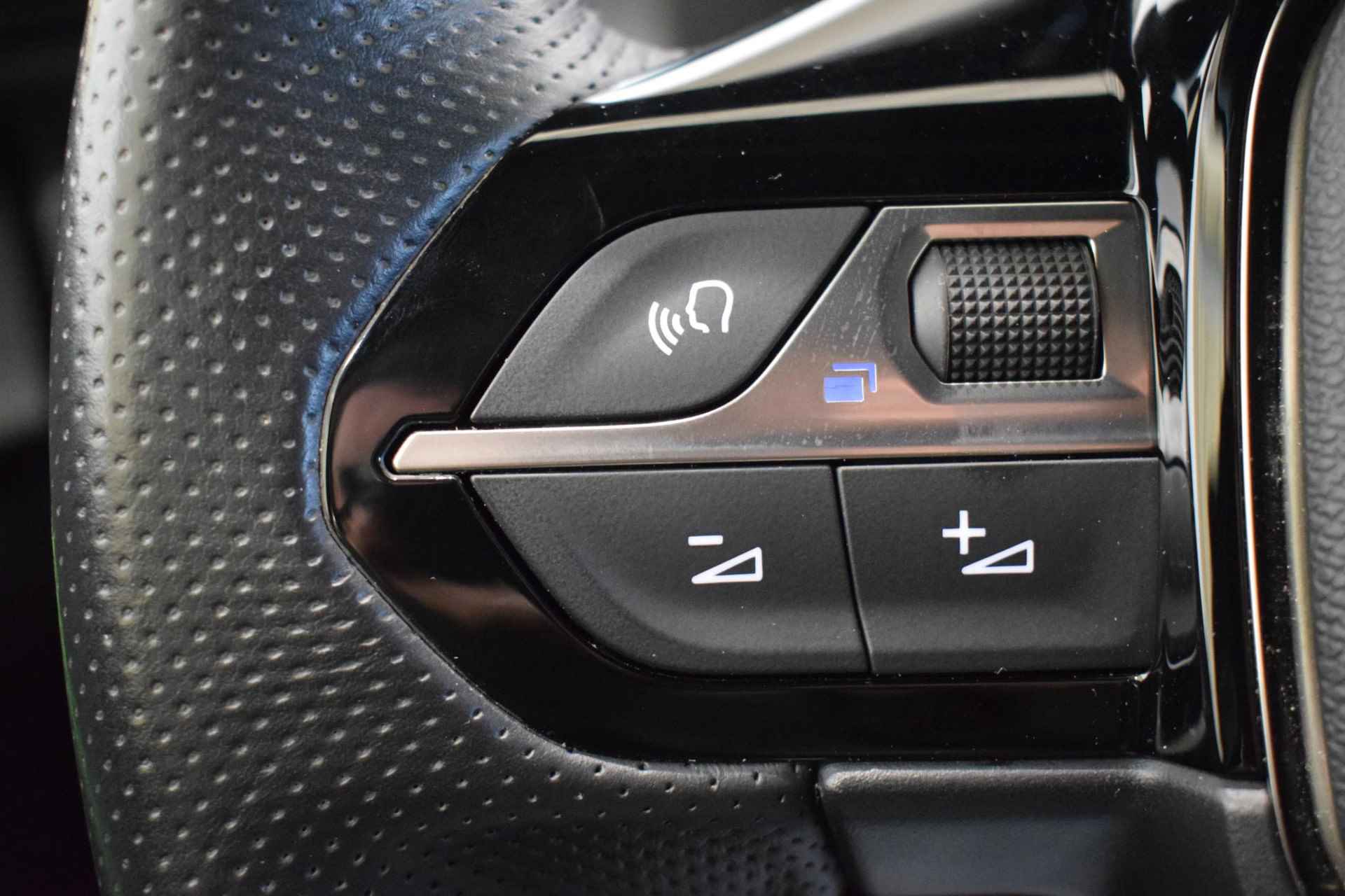 Peugeot 208 1.2 PureTech GT Pack | 360-Camera | Parkeersensoren | Dodehoek detectie | Navigatie | Apple Carplay/Android auto | Lane keep assist | USB-aansluiting | Automatische regen/licht sensor | - 41/48