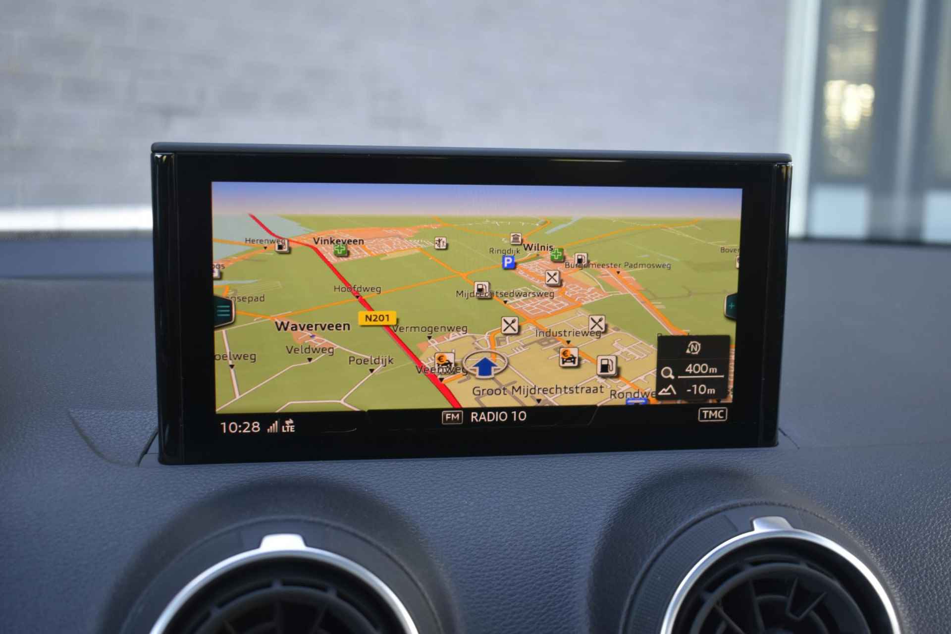 Audi Q2 30 TFSI Pro Line / Camera / Panoramadak / Carplay / Navigatie - 12/36