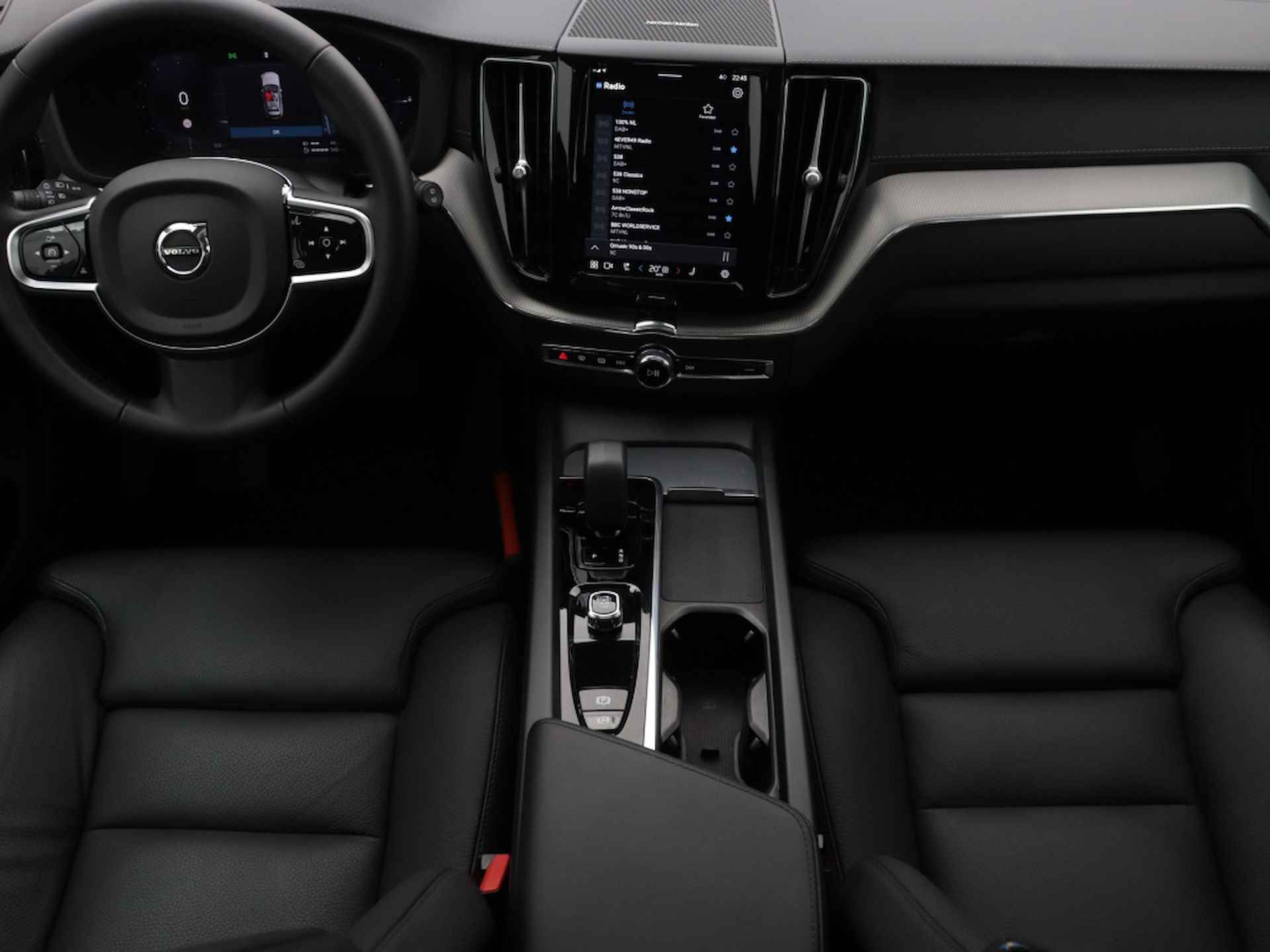 Volvo XC60 2.0 T6 AWD Ultimate Dark | Harman Kardon | trekhaak | leder - 5/29