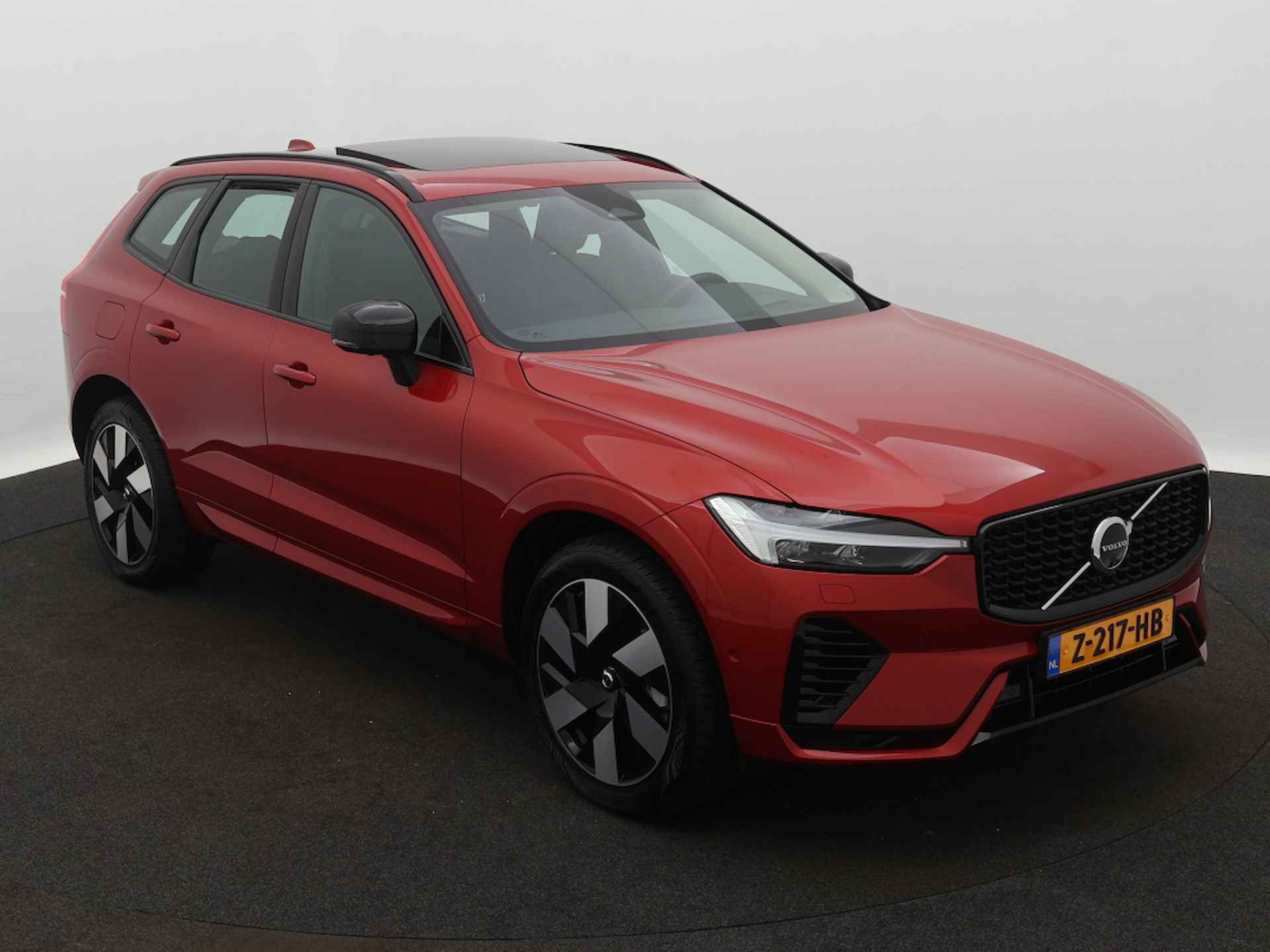 Volvo XC60 2.0 T6 AWD Ultimate Dark | Harman Kardon | trekhaak | leder - 7/29