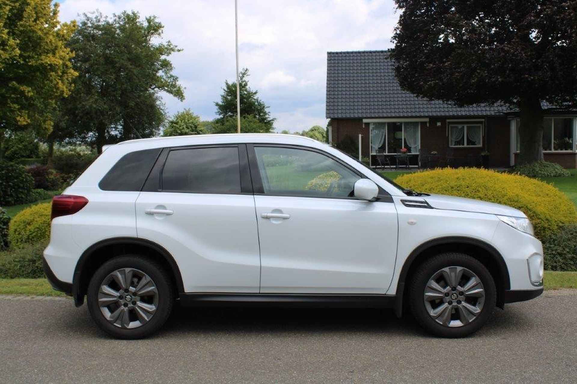 SUZUKI Vitara 1.4 140pk 4WD Boosterjet Select ECC/ACC/navi/camera/trekhaak - 27/40