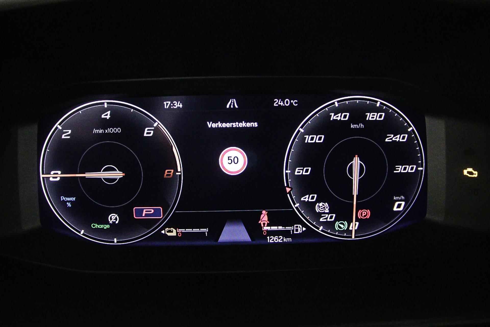 CUPRA Leon Sportstourer VZ Performance Limited 1.4 TSI e-Hybrid 245pk DSG Automaat Panoramadak, Adaptive cruise control, Elektrische achterklep, Navigatie, Achteruitrijcamera, Stoelverwarming, LED verlichting, Stuurwiel verwarmd, Parkeersensoren - 11/47