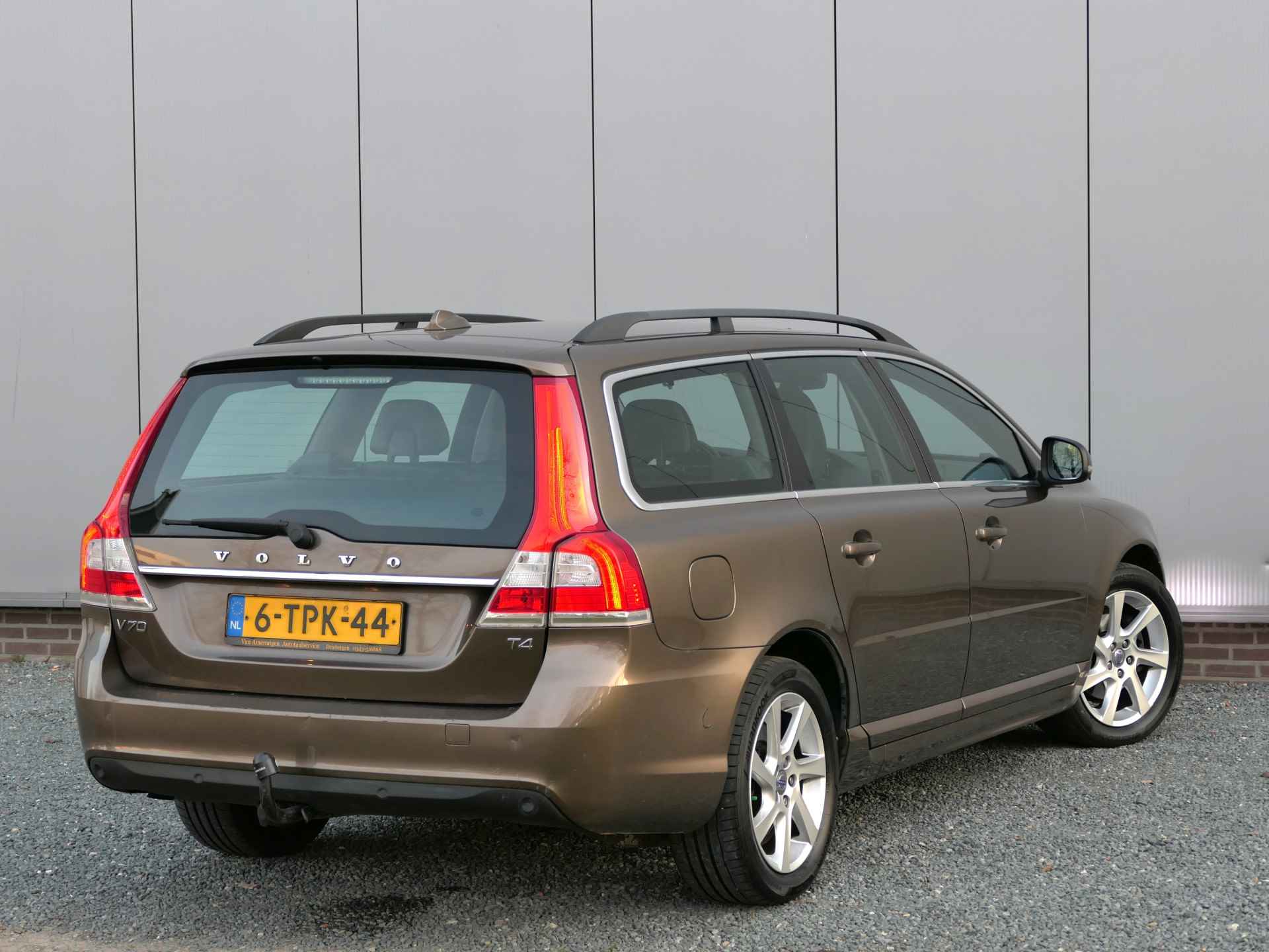 Volvo V70 T4 Nordic+ Leer / Trekhaak / Standkachel / Navi - 3/23