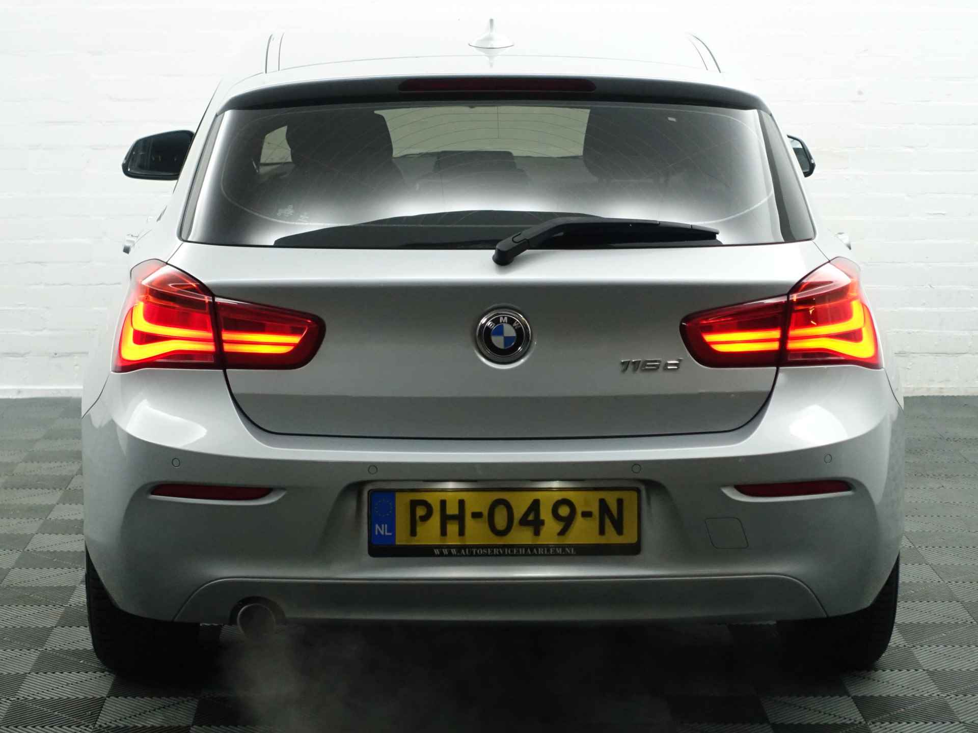BMW 1-serie 116d M Sport High Exe Aut- Xenon Led, Navi, Clima, Dynamic Select, Park Assist - 33/36
