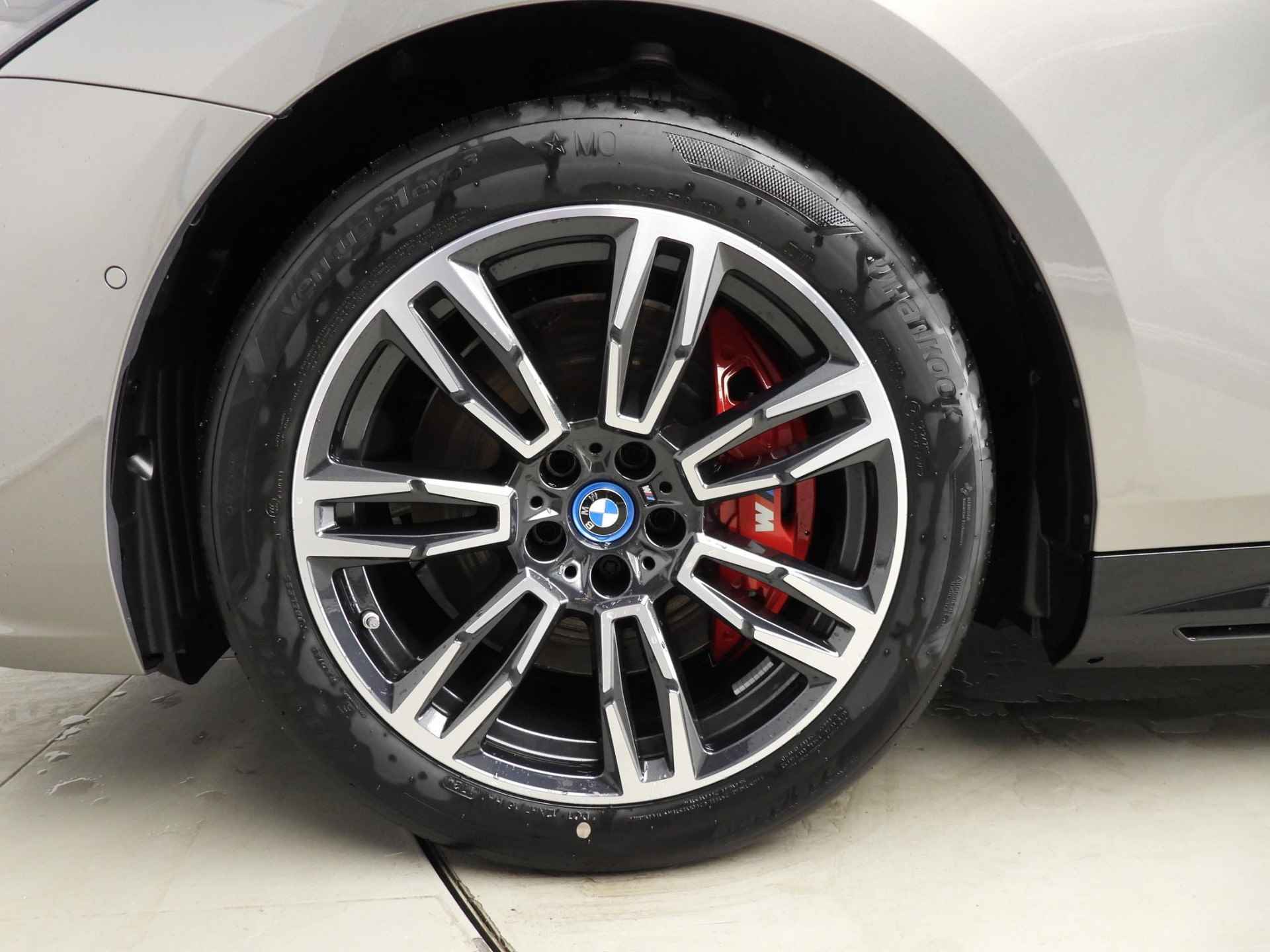 BMW i5 Touring eDrive40 M Sport Edition | M Sport package | M Sport package Pro - 44/45