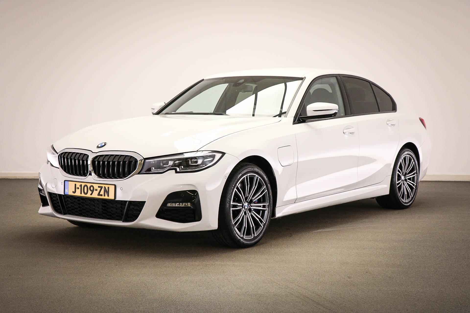 BMW 3-serie 330e eDrive Edition  PARKING- PACK | DAB | 360 CAMERA - 63/64