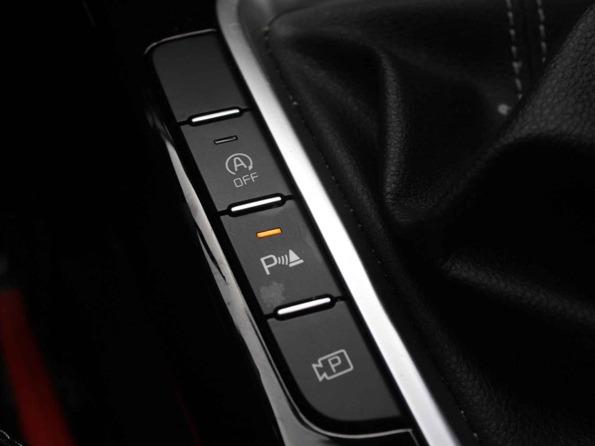 Kia Ceed Sportswagon 1.5 T-GDi GT-Line | Schuif-/kanteldak | Stoel-/stuurverwarming | 17'' lichtmetaal | Clima | Cruise | LED - 23/35