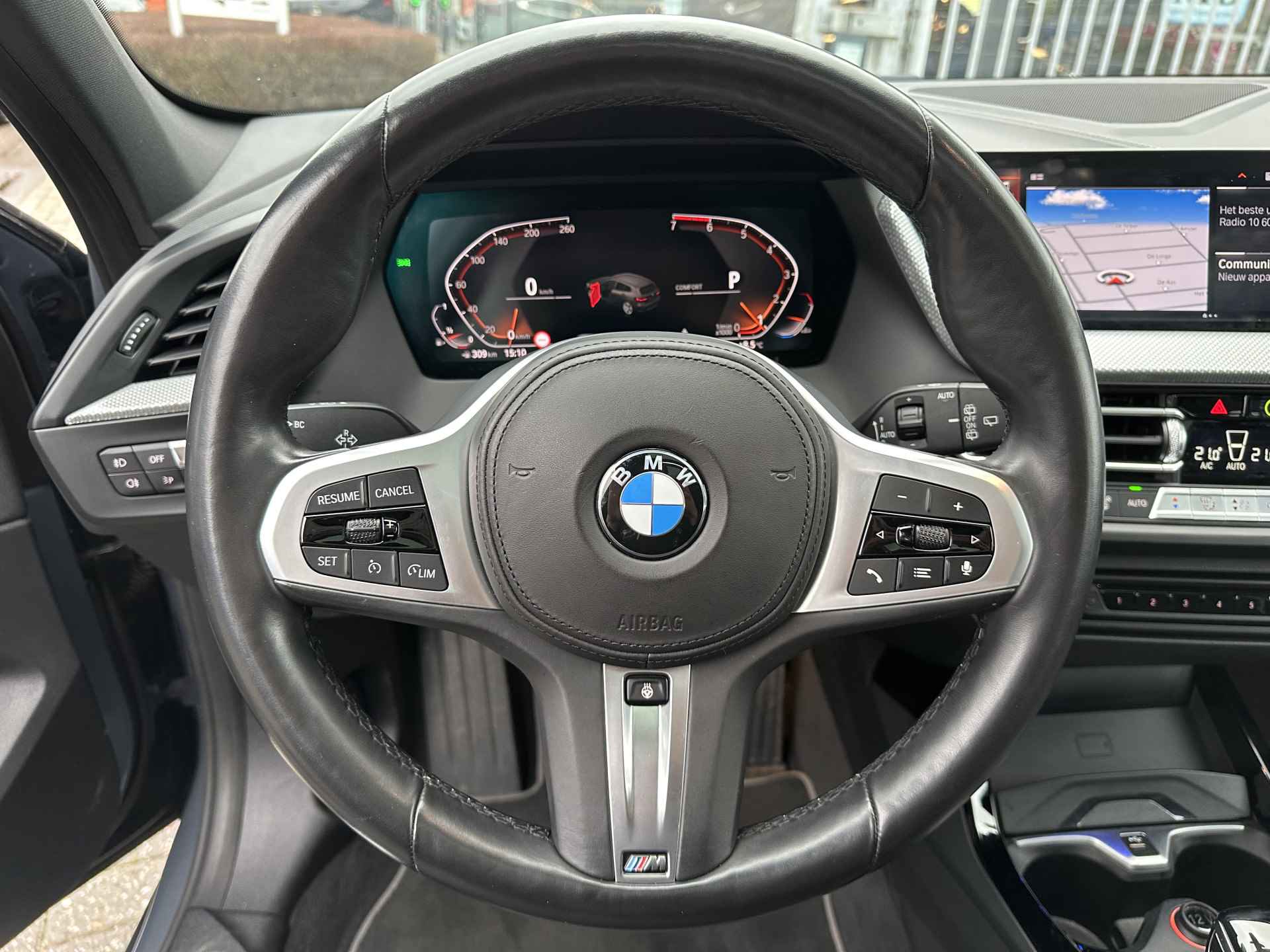 BMW 1-serie 118i Sport line aut Pano-Dak | Camera | Harman Kardon | Stoel en Stuurverw. | Elekt. Klep | - 21/34