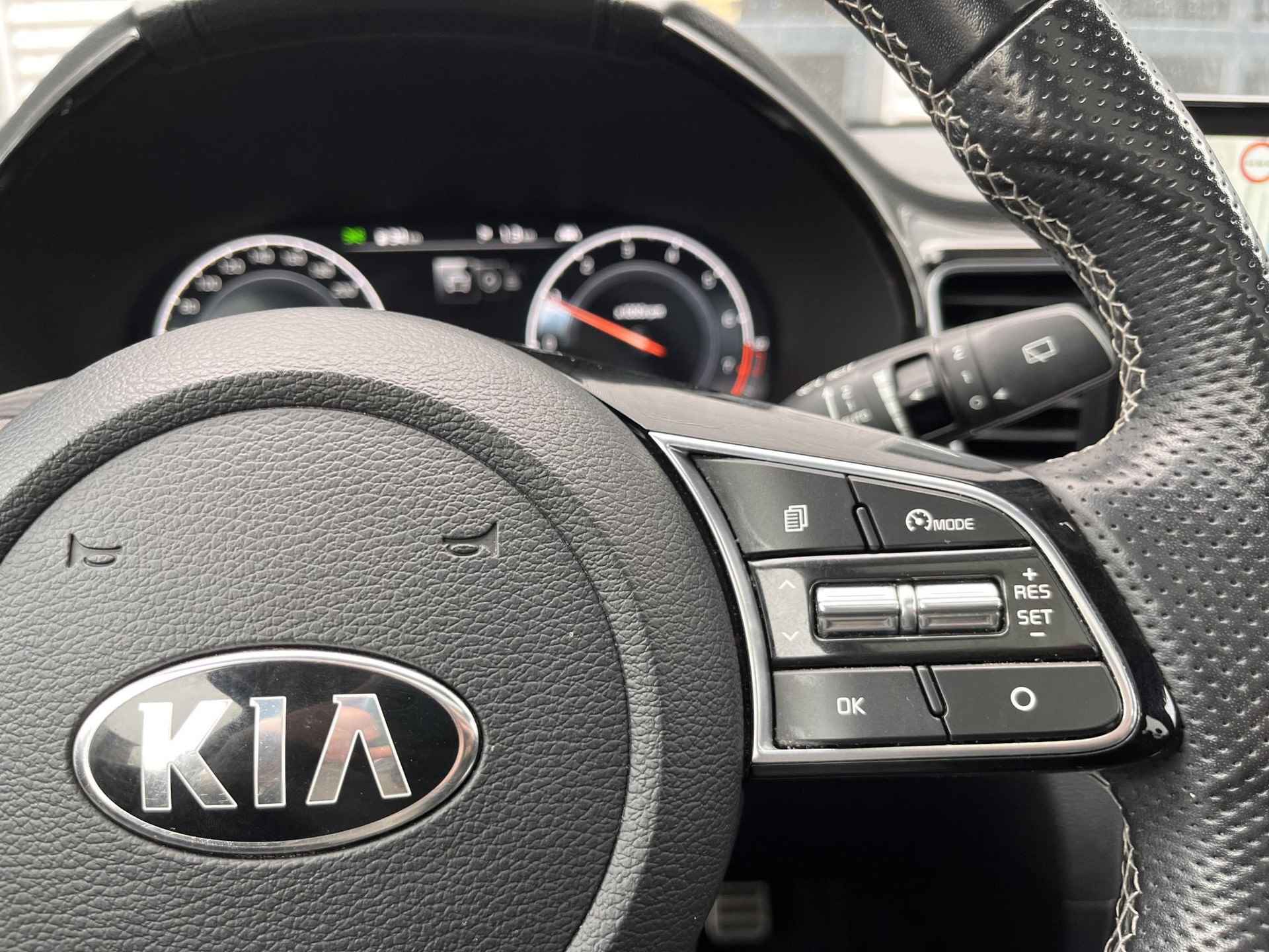 Kia Ceed Sportswagon 1.0 T-GDi 120PK GT-Line | El. Glazen Panoramadak | Navigatie | Camera | Climate control | Carplay | PDC | LMV 17 inch - 21/26