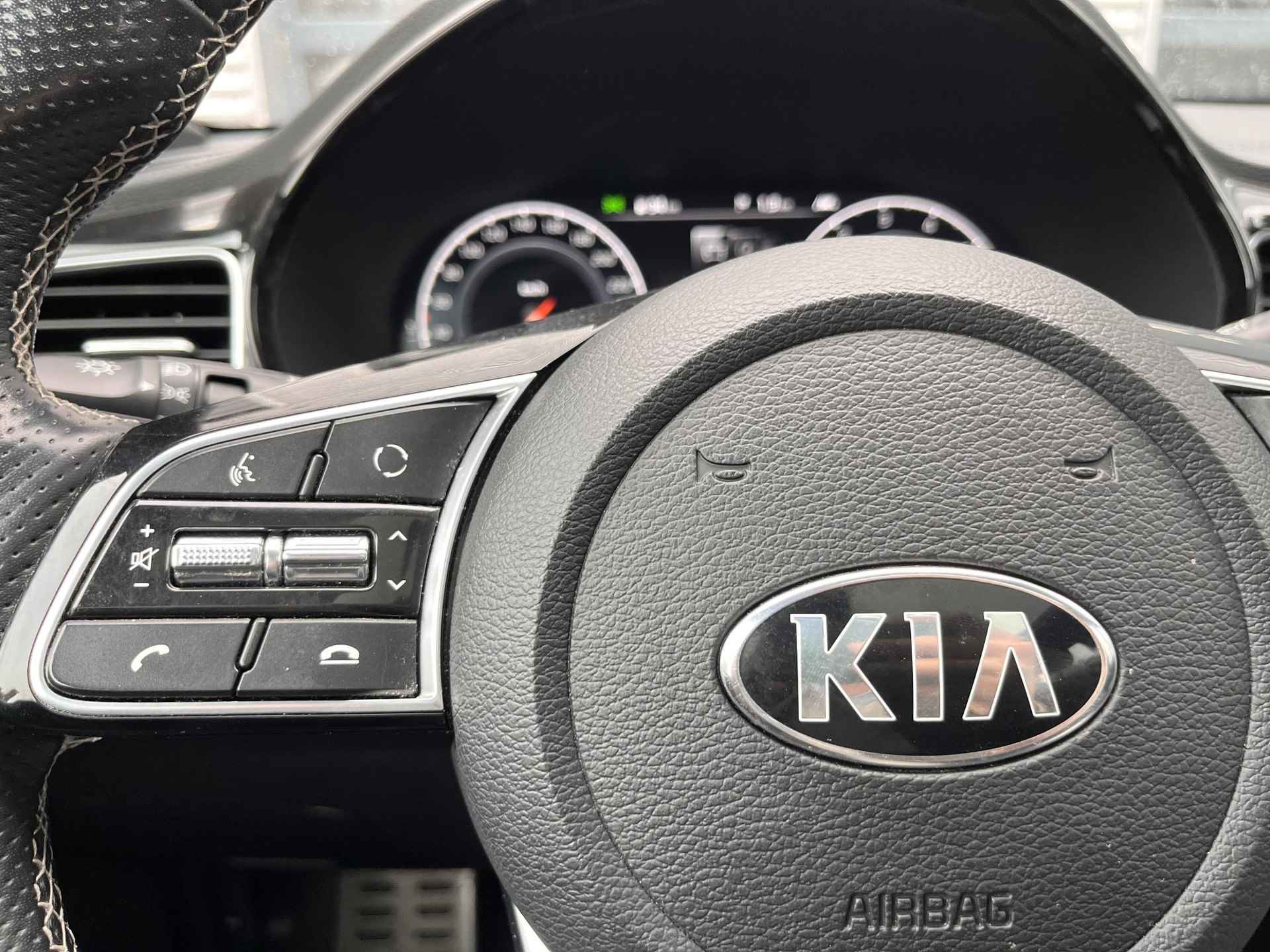 Kia Ceed Sportswagon 1.0 T-GDi 120PK GT-Line | El. Glazen Panoramadak | Navigatie | Camera | Climate control | Carplay | PDC | LMV 17 inch - 22/26