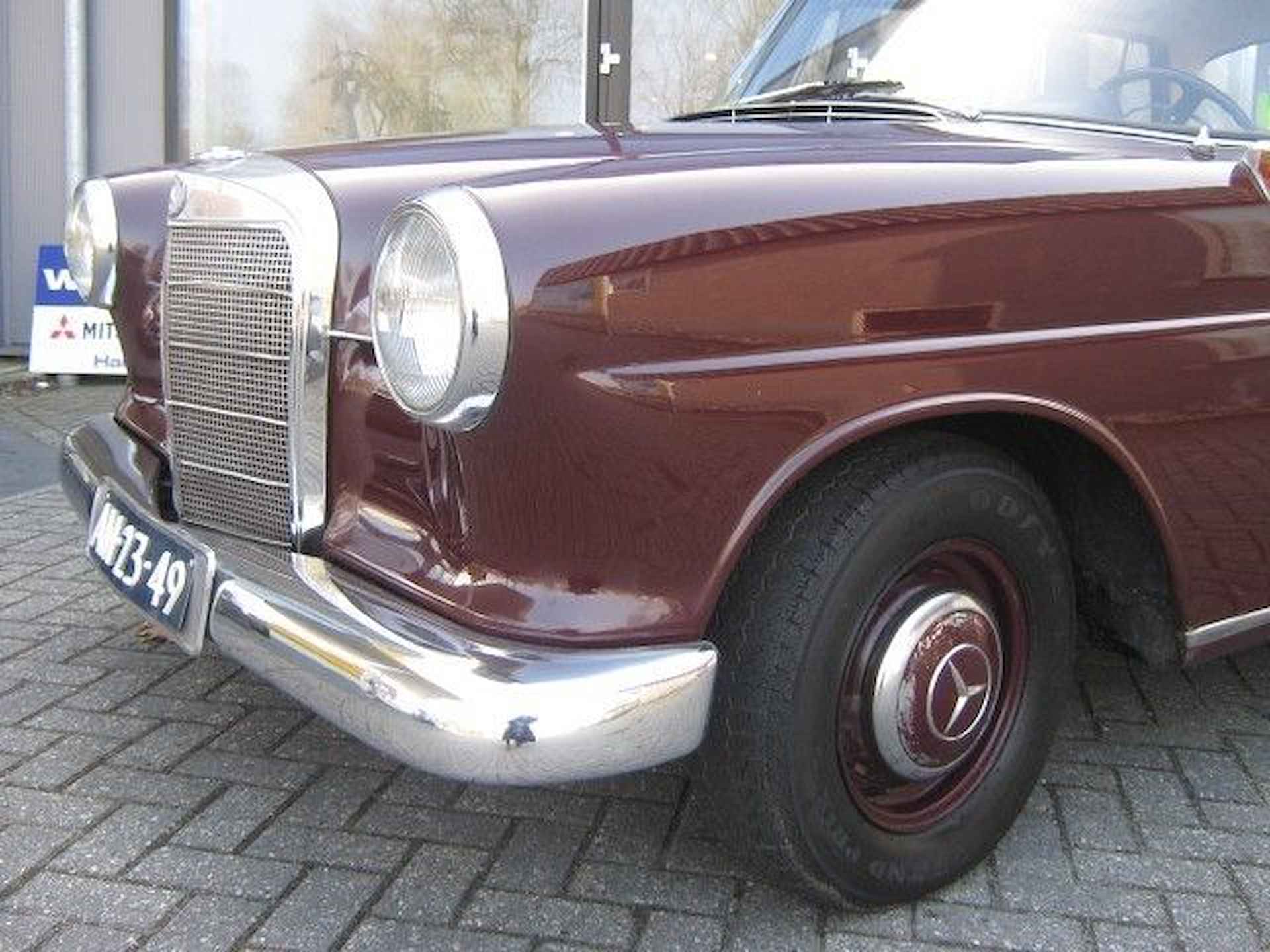 Mercedes-Benz 190 Automaat 190 D Staat in de Krim - 4/11