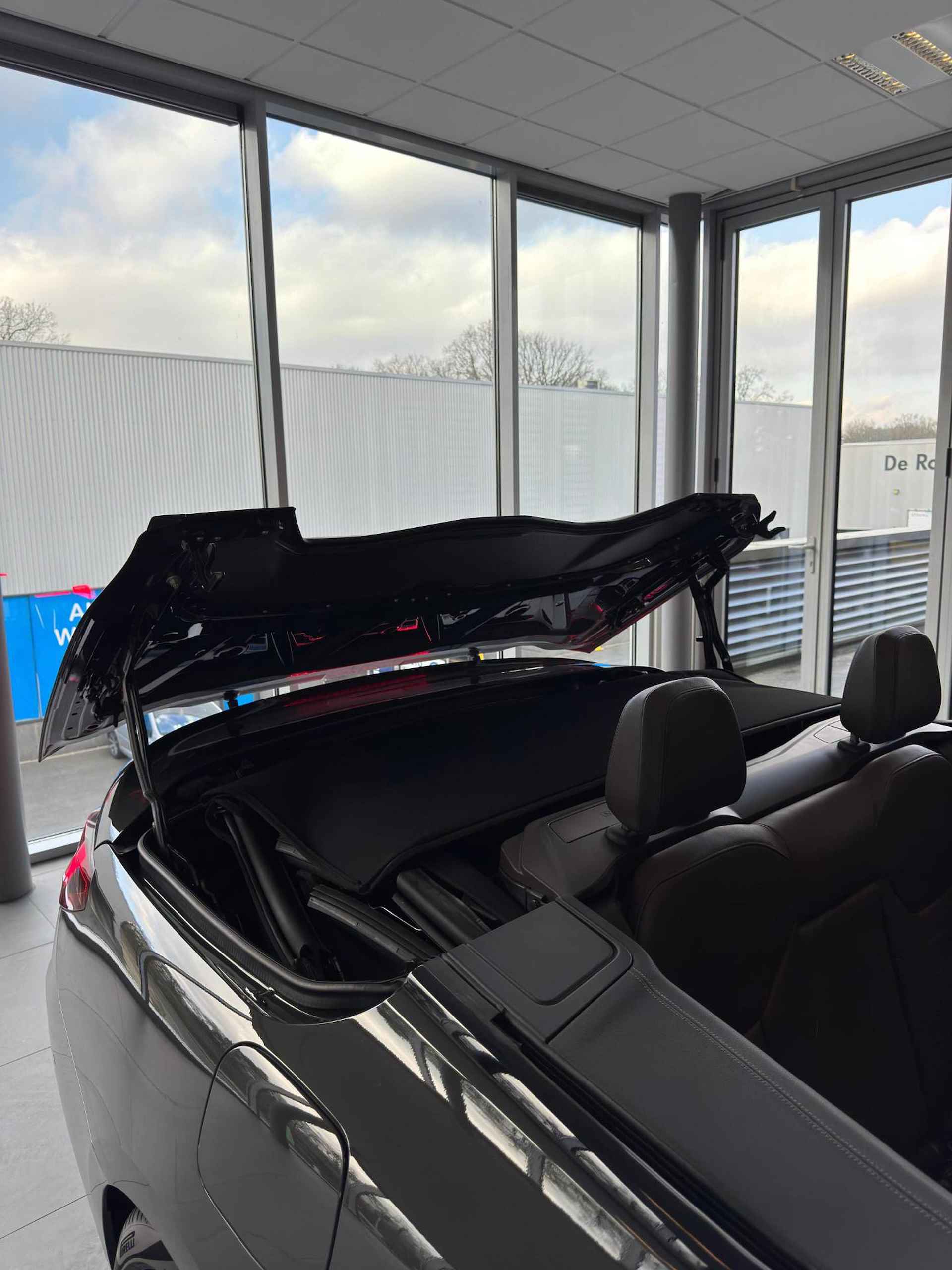 BMW 4 Serie Cabrio 430i High Executive | M-Sport | Safety Pack | Stoelen Pakket | HUD | Nekverwarming | Trekhaak | PDC + Camera | Keyless | - 25/26