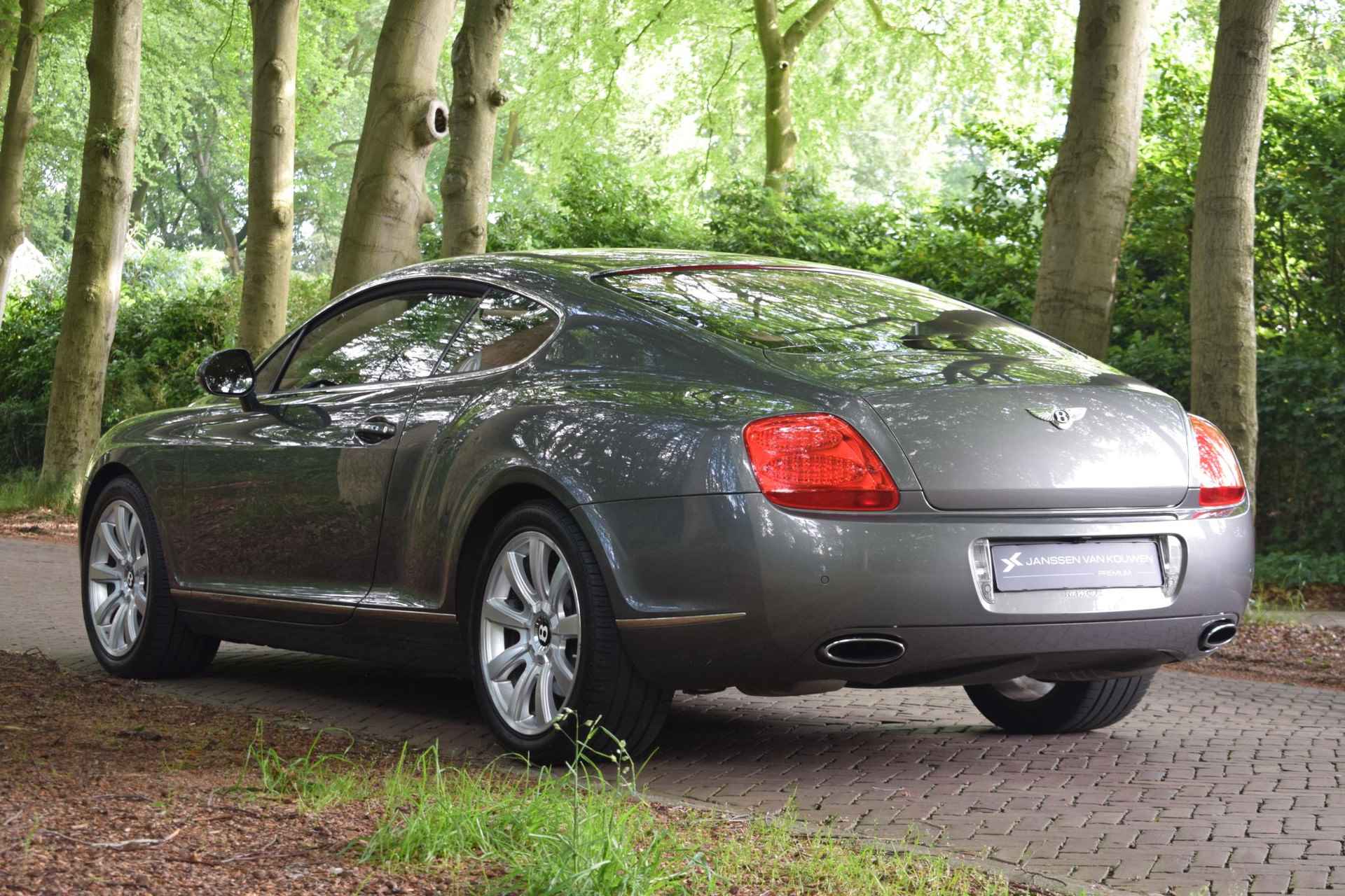 Bentley Continental GT 6.0 W12 / Youngtimer / Keyless / Camera - 32/116