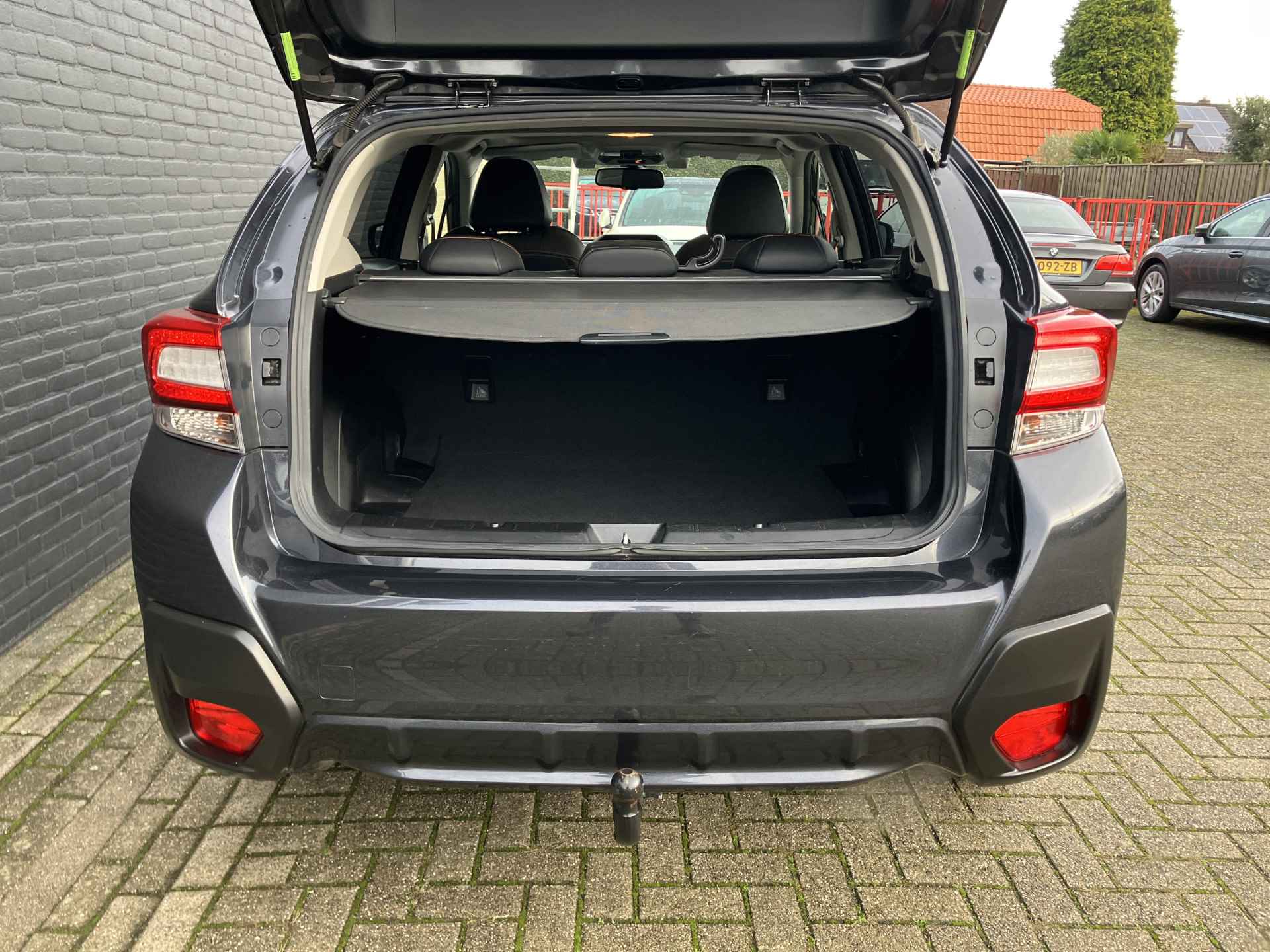 Subaru XV 2.0i Premium AWD AUT. | 1e eigenaar | dealer onderhouden | navigatie | trekhaak | eyesight | camera - 24/44