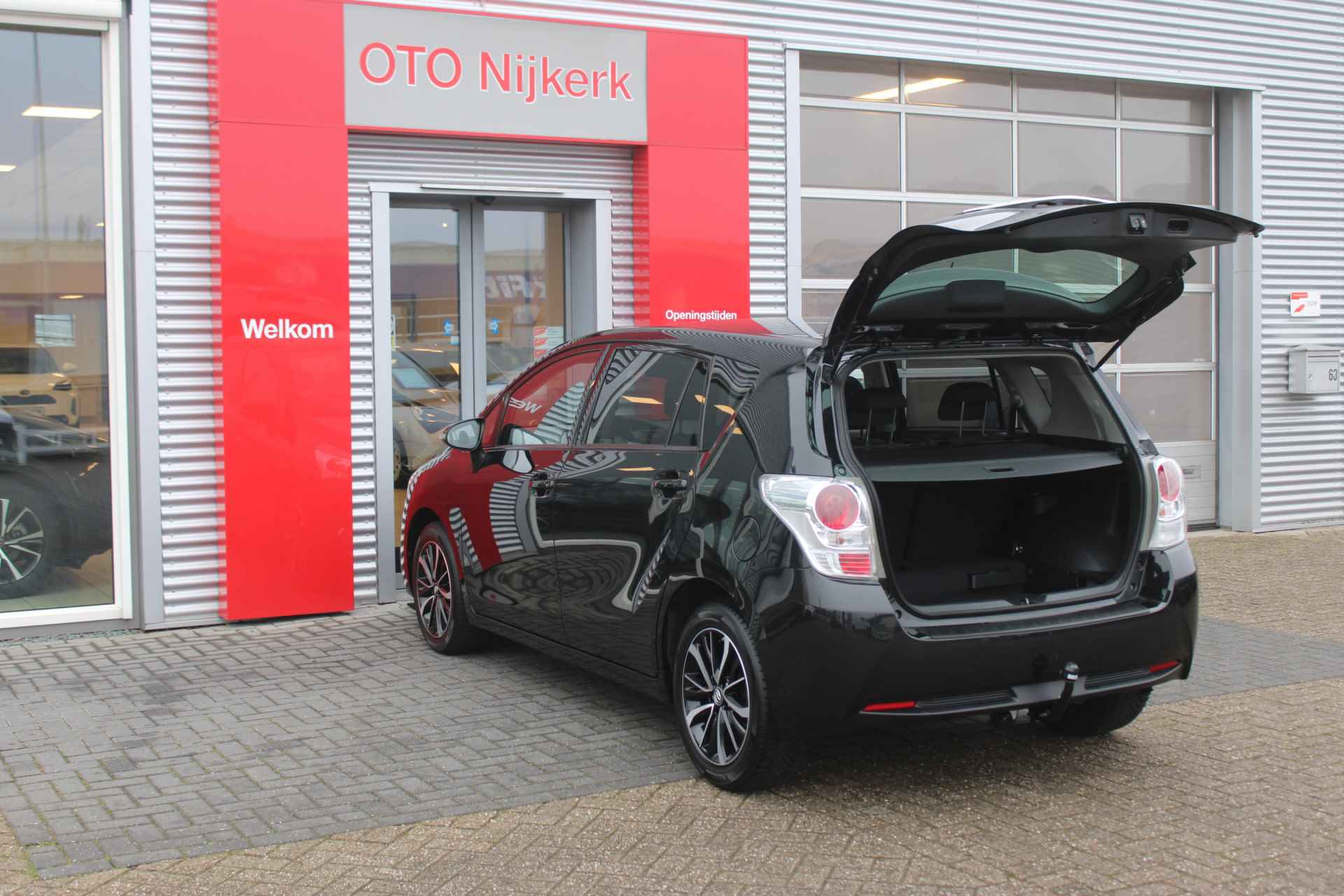 Toyota Verso 1.8 VVT-i SkyView Edition *Met trekhaak!* - 37/53