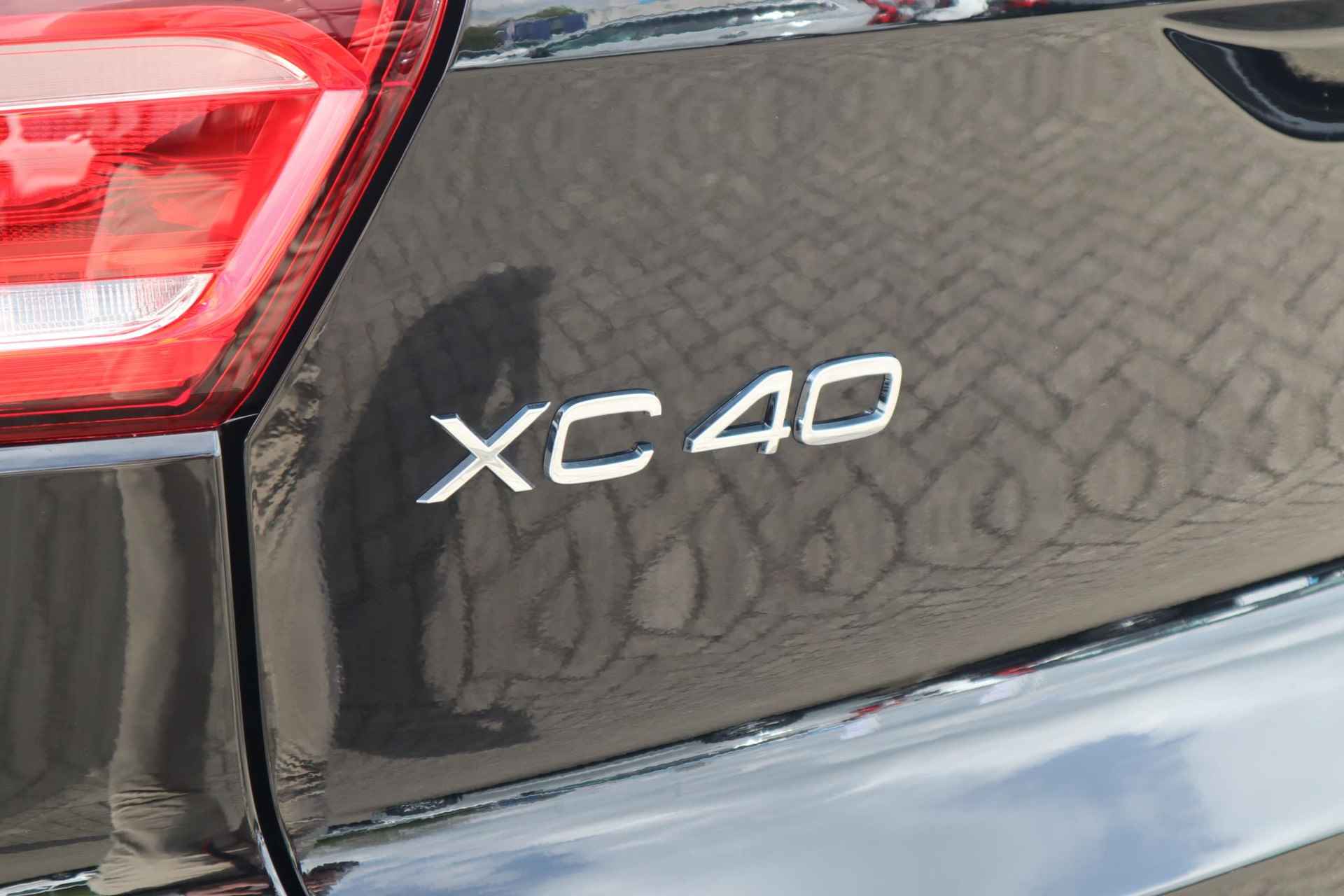 Volvo XC40 Single Motor Extened Range Core 82 kWh | Uit voorraad leverbaar | Trekhaak | - 20/22