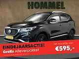 MG ZS EV Luxury 45 kWh - ORIGINEEL NEDERLANDSE AUTO - AFNEEMBARE TREKHAAK - NAVIGATIE - PANORAMADAK - 17 INCH LICHT METALEN VELGEN - VOORSTOELEN VERWARMD - KEYLESS ENTRY/ START- PARKEERSENSOREN ACHTER