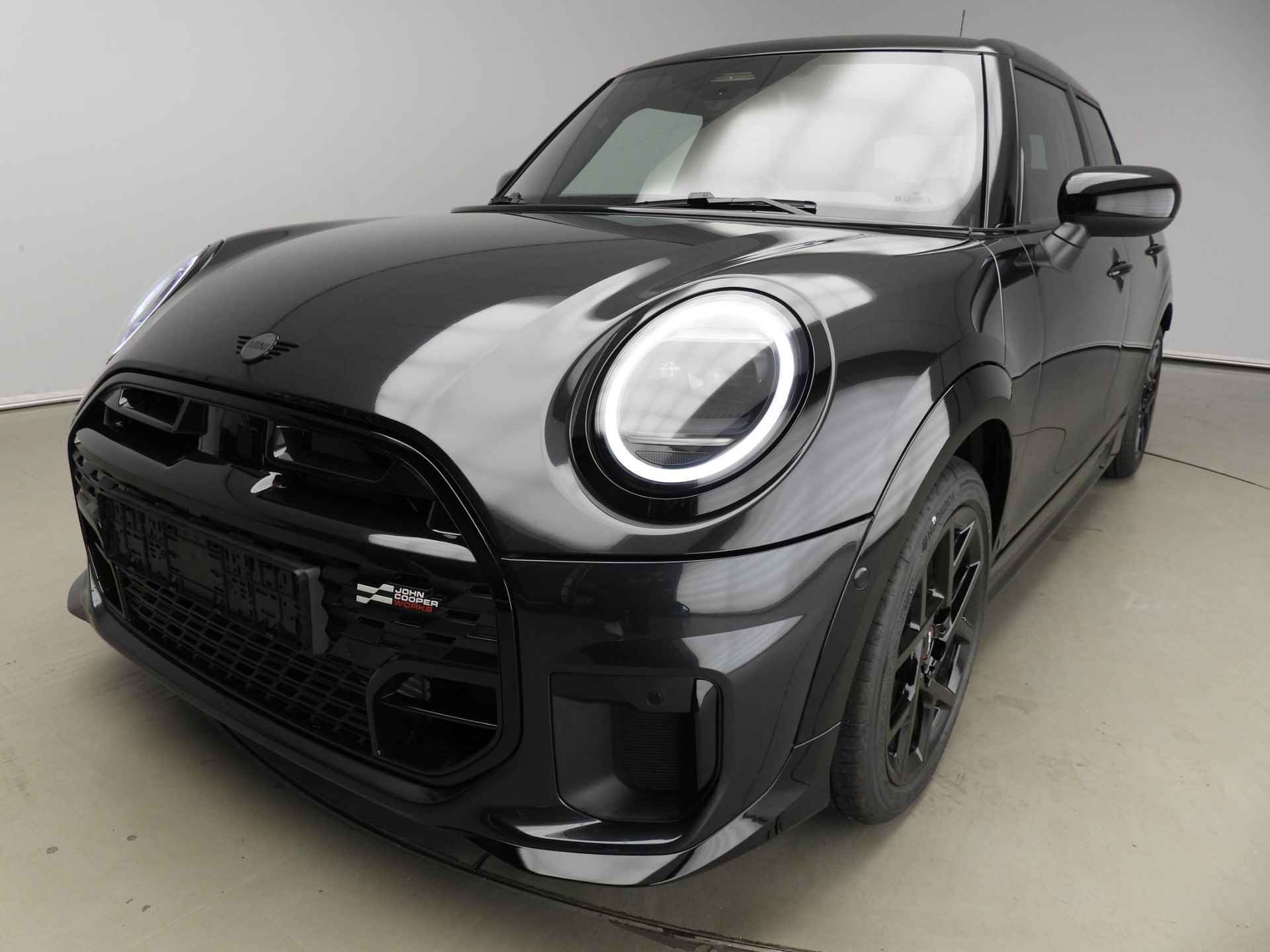 MINI 5-deurs C John Cooper Works Trim + Package M | Maximaal MINI - 46/50