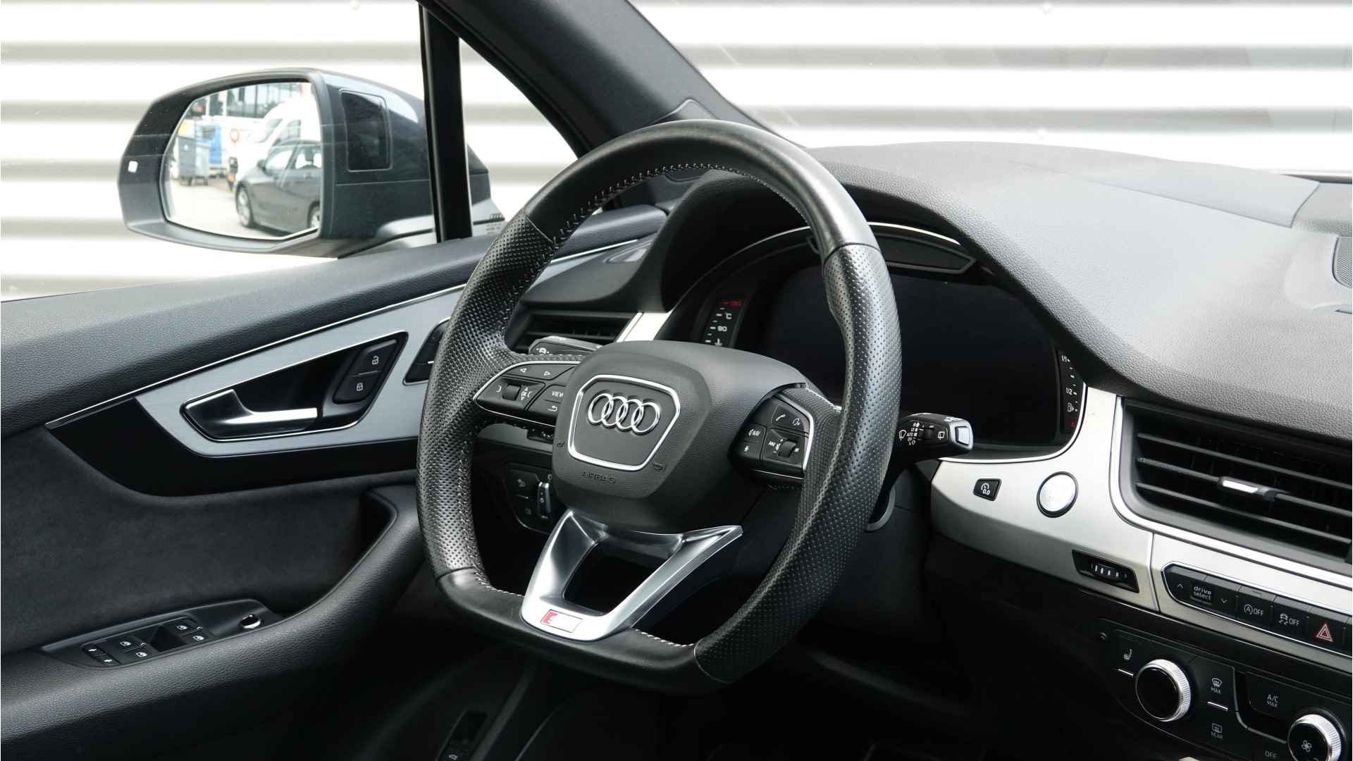 Audi Q7 50 TDI quattro Pro Line + | S Line | Luchtvering | Blackpackage | BTW | - 12/41