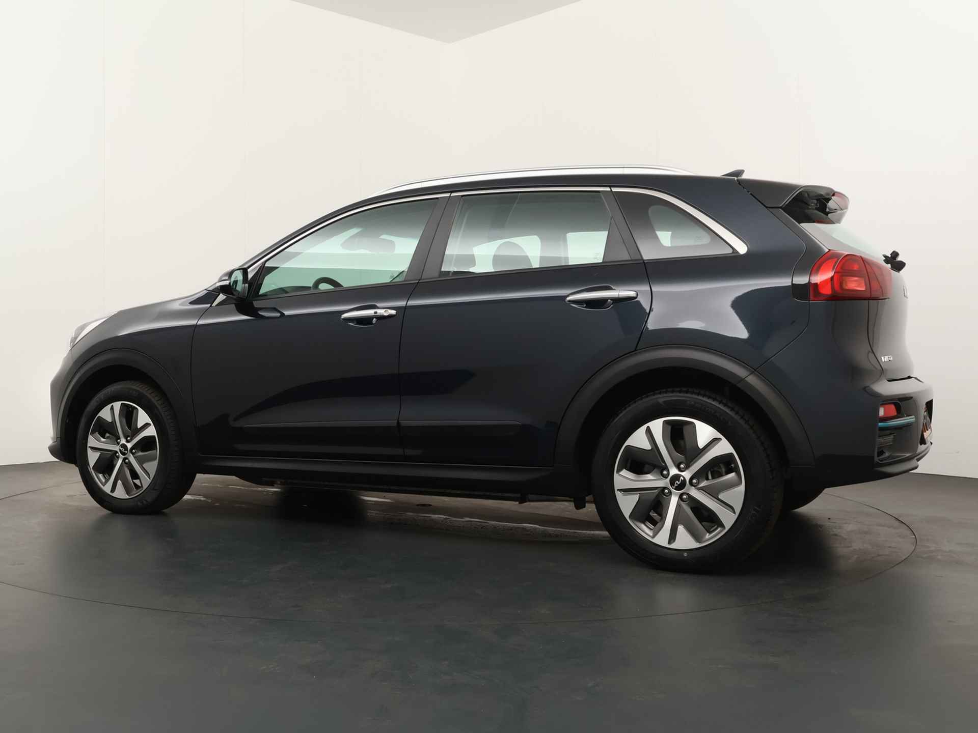 Kia e-Niro DynamicLine 64 kWh *€2000 Subsidie beschikbaar* - Adaptief Control - Climate Control - Navigatie - Apple/Android Carplay - Fabrieksgarantie Tot 2029 - 4/49